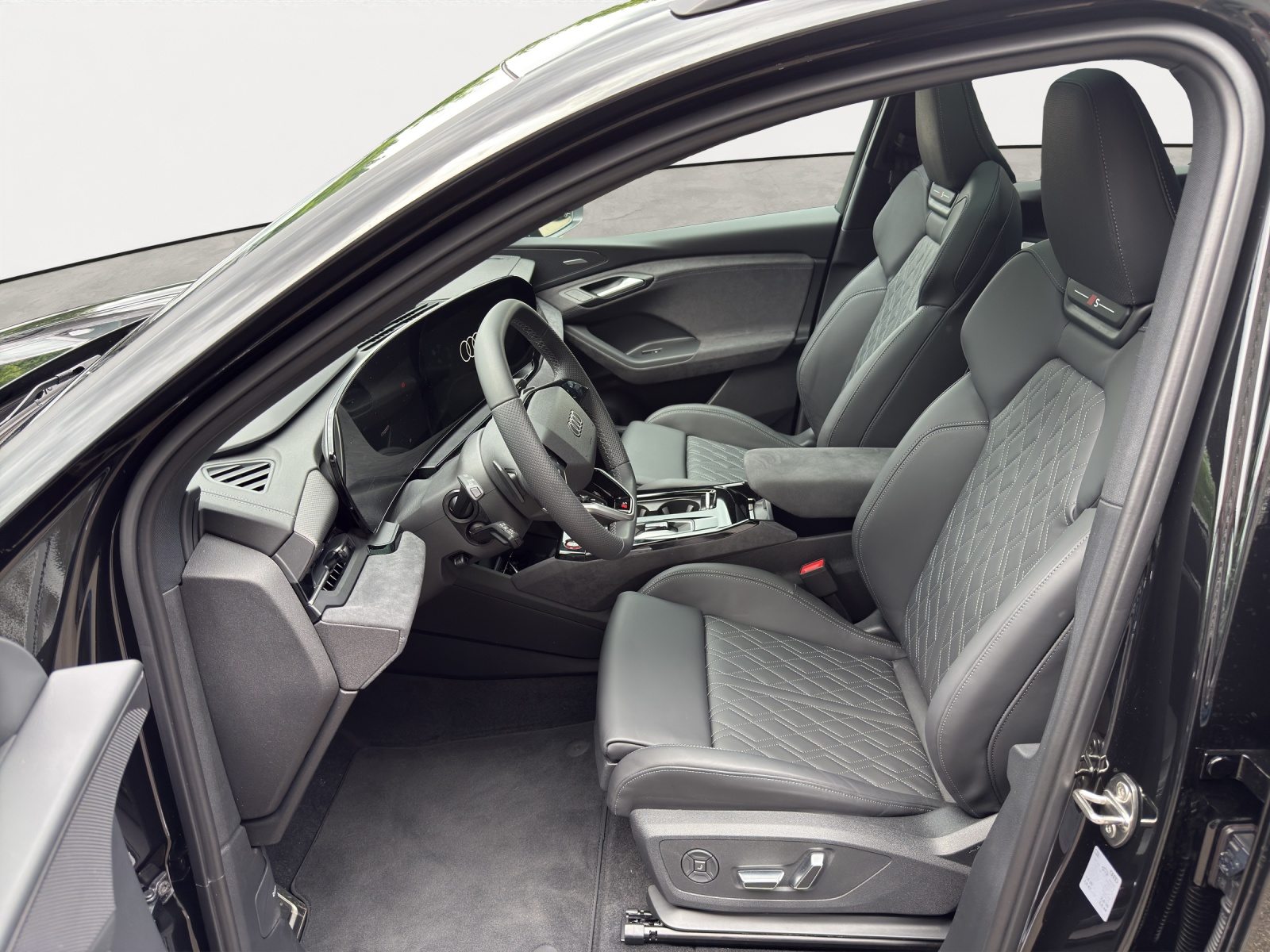 AUDI SQ6 Sportback e-tron, Electric, Ex-demonstrator, Automatic - 5