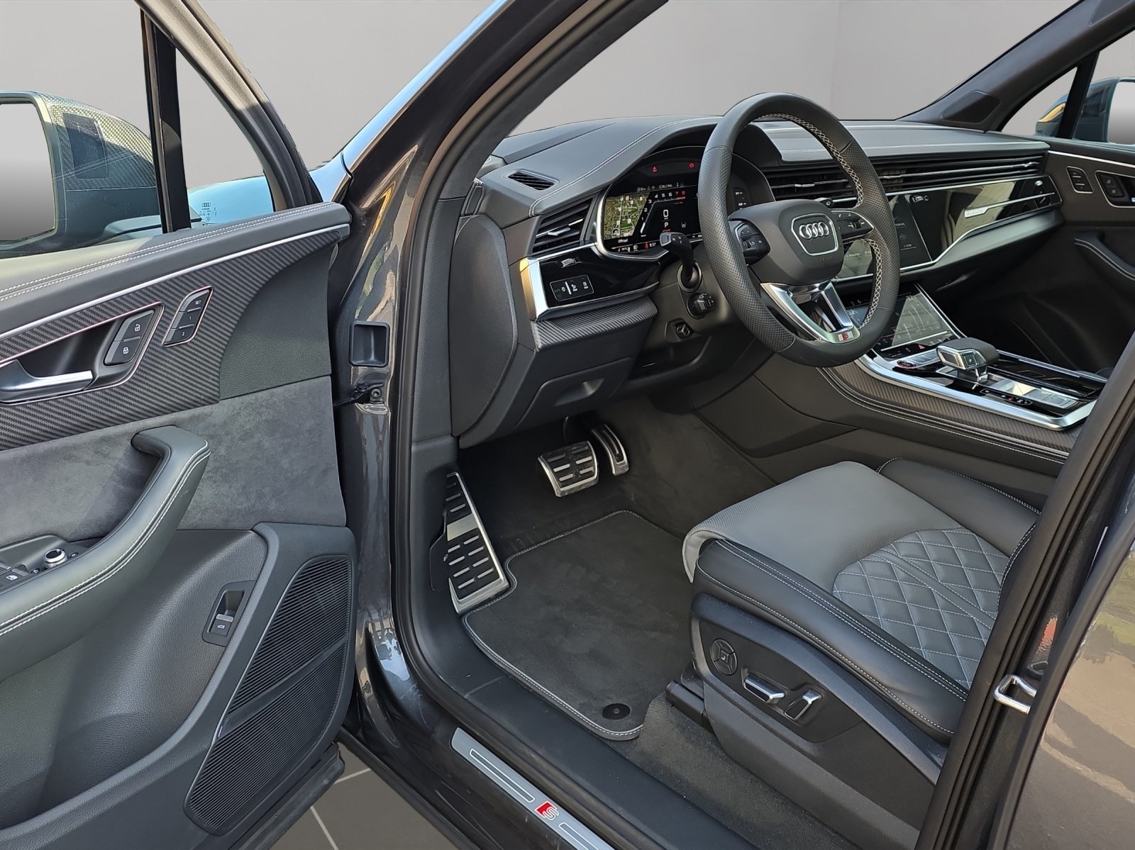 AUDI SQ7 TFSI quattro tiptronic, Petrol, Second hand / Used, Automatic - 7