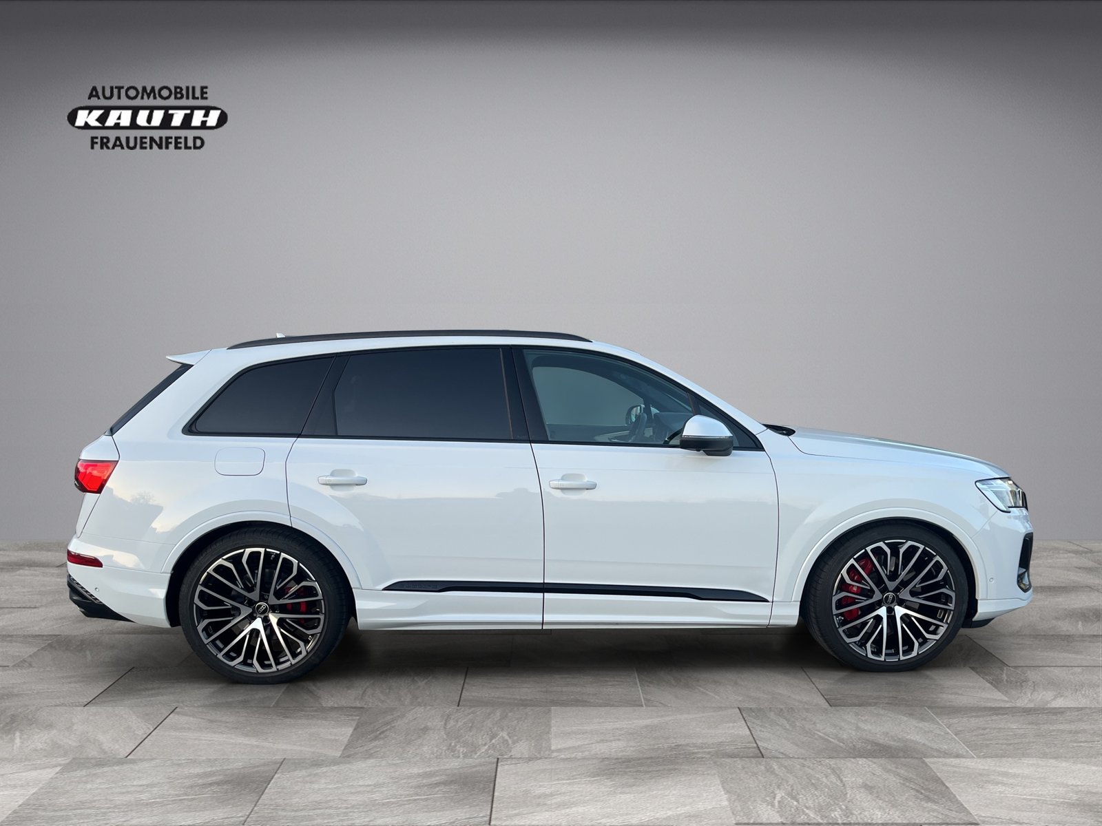 AUDI SQ7 TFSI quattro tiptronic*Standheizung, 7-Plätzer, AH, Essence, Occasion / Utilisé, Automatique - 7