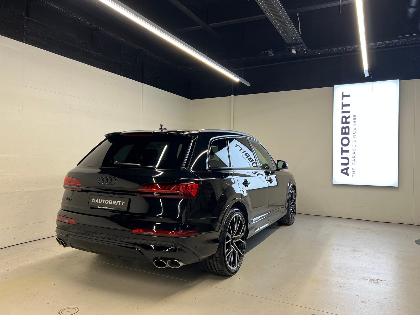 AUDI SQ7 4.0 V8 TFSI quattro T-Tronic, Petrol, Second hand / Used, Automatic - 2