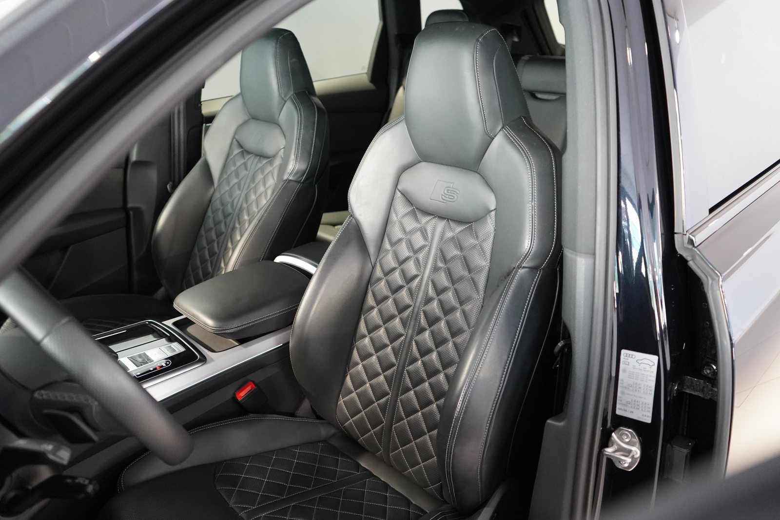 AUDI SQ7 4.0 V8 TFSI quattro T-Tronic, Essence, Occasion / Utilisé, Automatique - 7