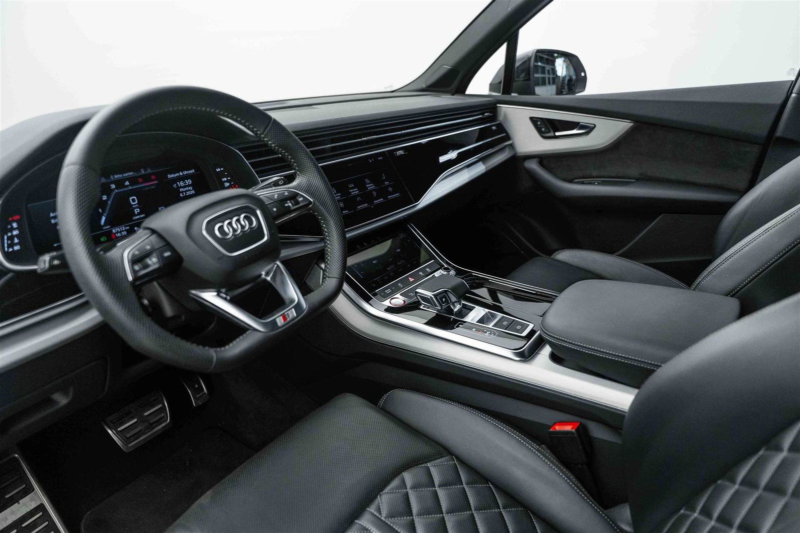 AUDI SQ7 4.0 TDI quattro tiptronic 7-Plätzer 435PS, Diesel, Second hand / Used, Automatic - 7