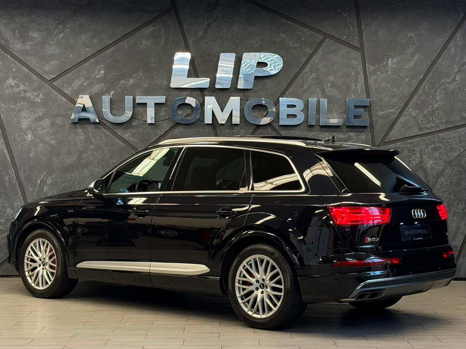 AUDI SQ7 4.0 TDI quattro tiptronic 7plätze, Diesel, Second hand / Used, Automatic - 7