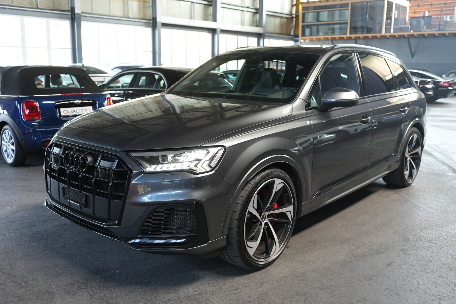 AUDI SQ7 TFSI quattro tiptronic