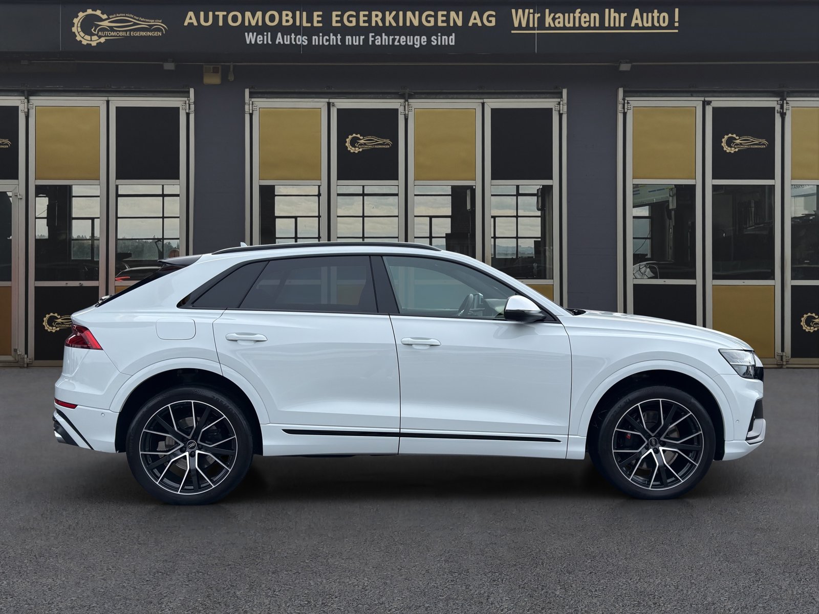 AUDI SQ8 4.0 V8 TFSI quattro T-Tronic, Petrol, Second hand / Used, Automatic - 4
