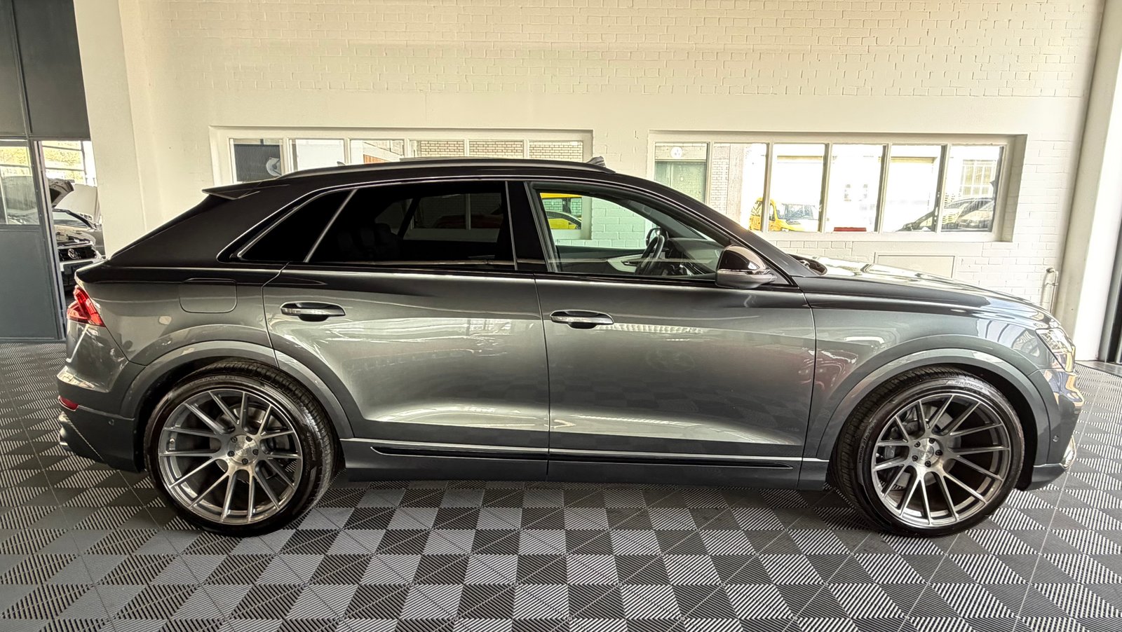 AUDI SQ8 4.0 V8 TFSI 508 PS 4X4 quattro tiptronic, Mild-Hybrid Petrol/Electric, Second hand / Used, Automatic - 2