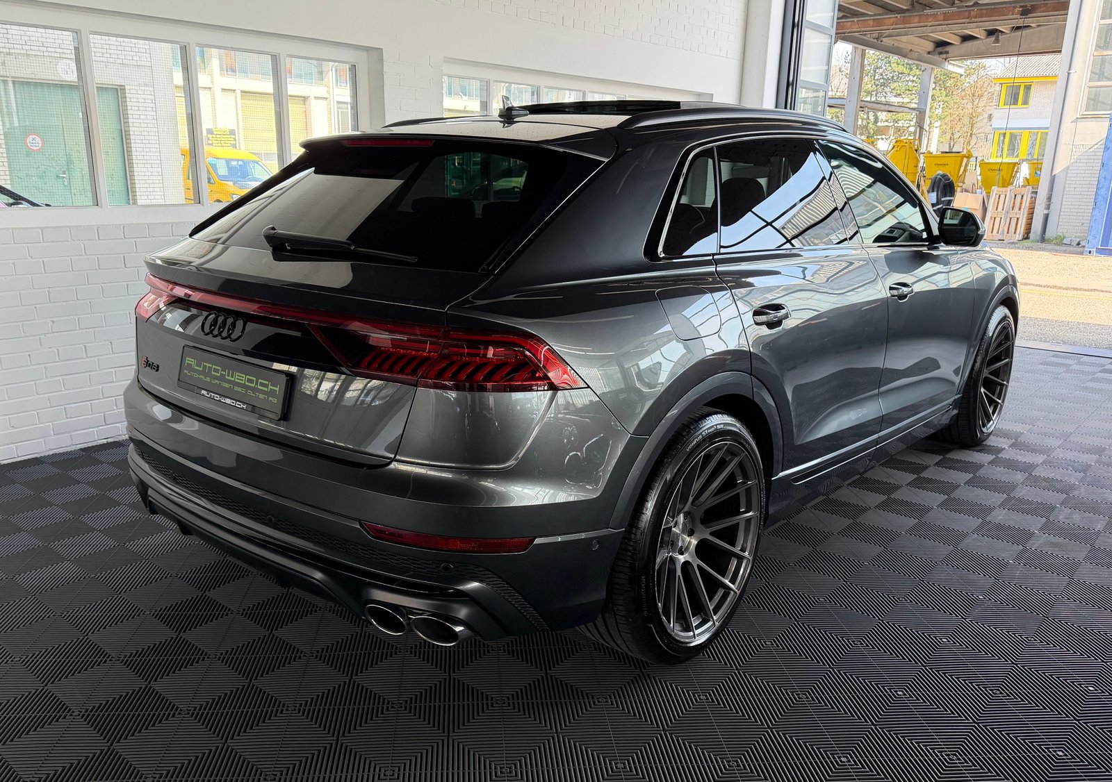 AUDI SQ8 4.0 V8 TFSI 508 PS 4X4 quattro tiptronic, Mild-Hybrid Petrol/Electric, Second hand / Used, Automatic - 3