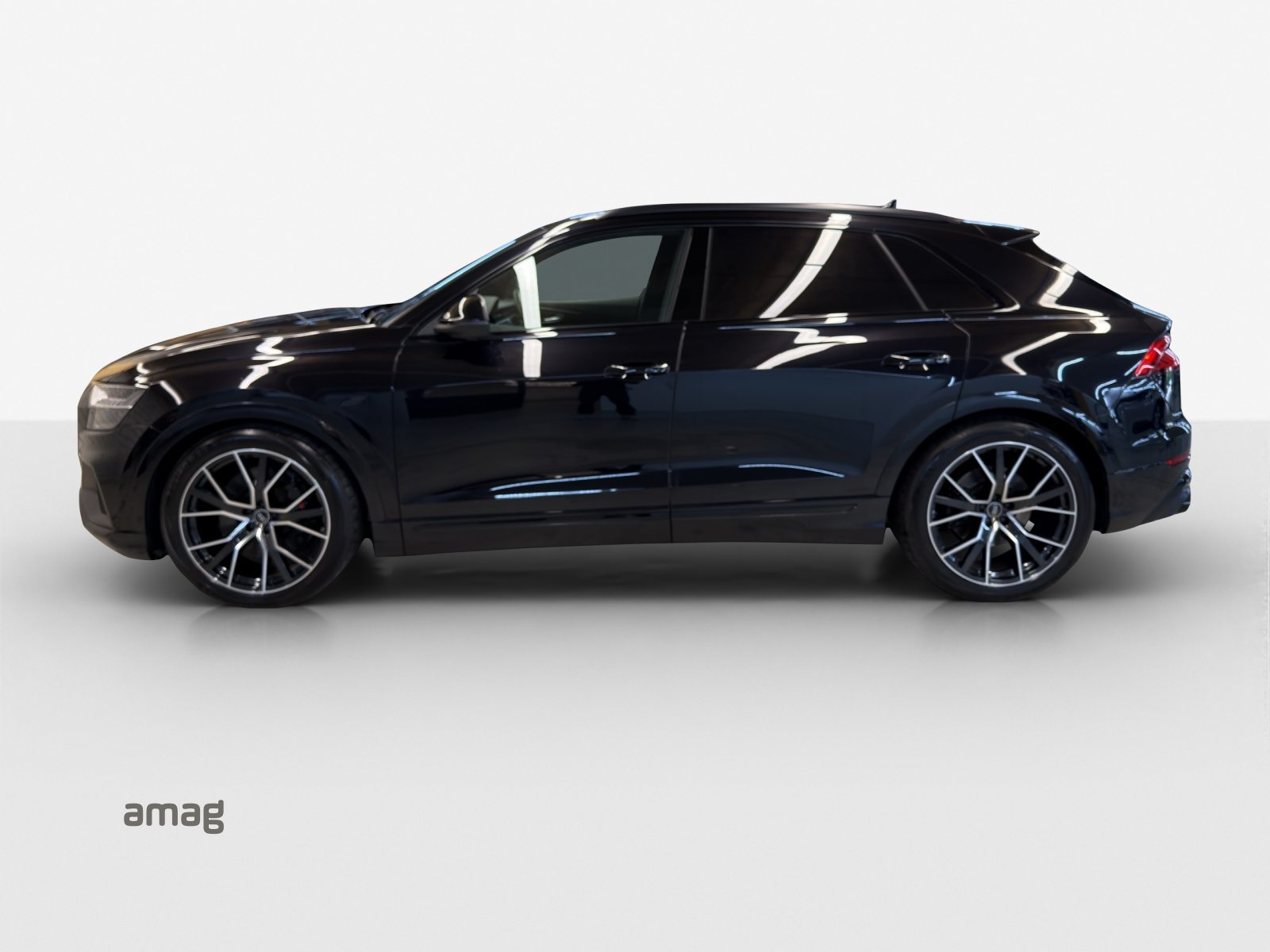 AUDI SQ8 TFSI, Benzin, Occasion / Gebraucht, Automatik - 2