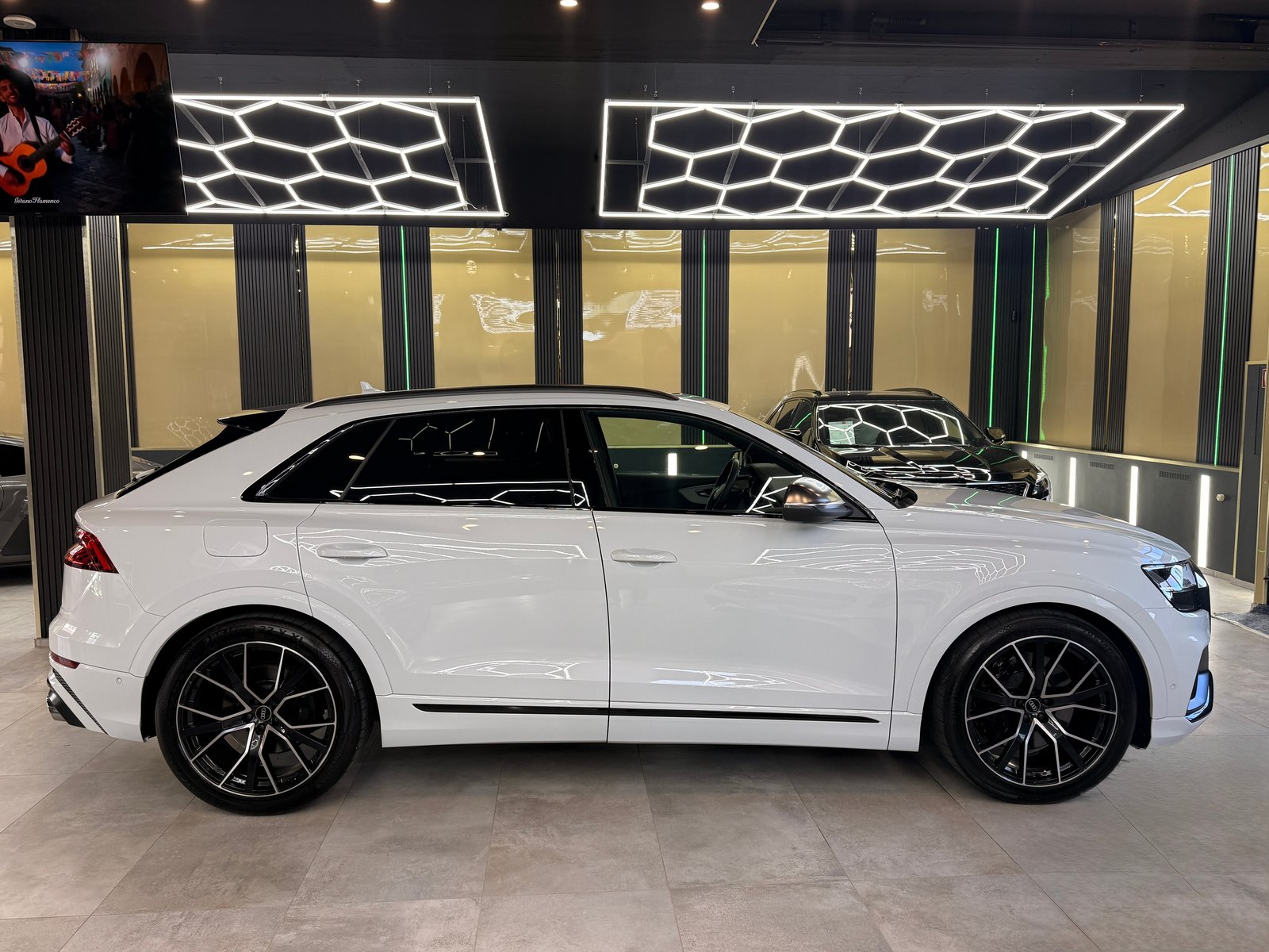 AUDI SQ8 4.0 V8 TFSI quattro T-Tronic, Benzin, Occasion / Gebraucht, Automatik - 4