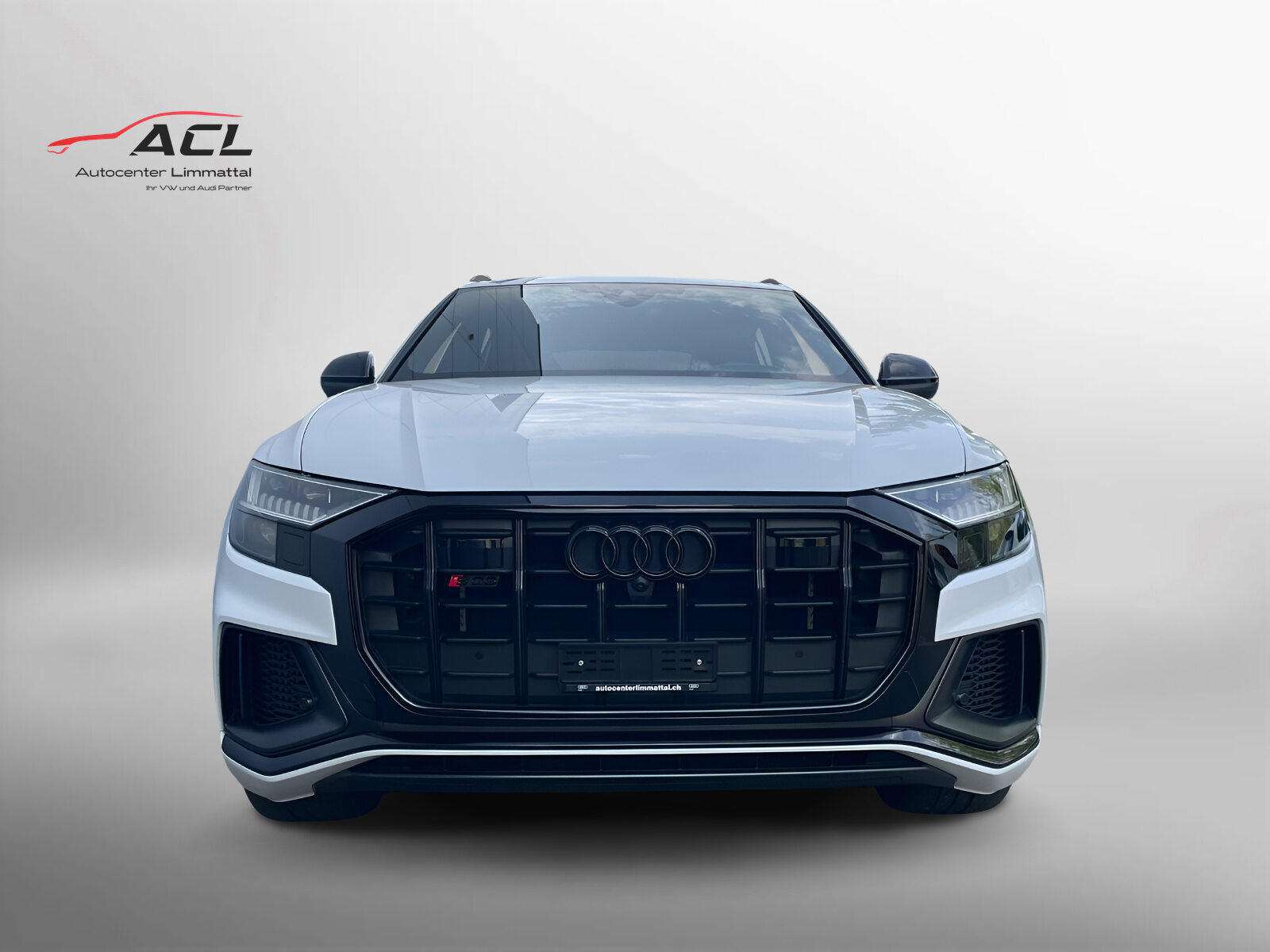 AUDI SQ8 TFSI, Petrol, Second hand / Used, Automatic - 2