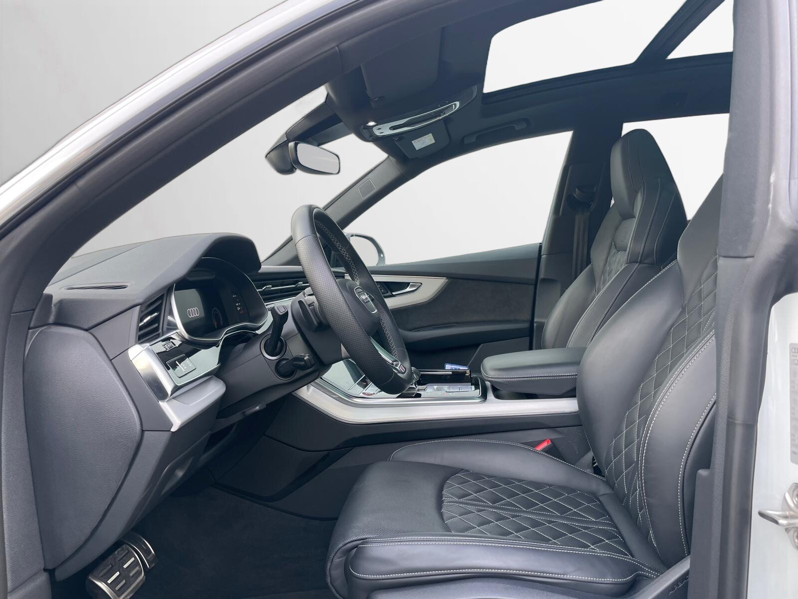 AUDI SQ8 TFSI, Petrol, Second hand / Used, Automatic - 5