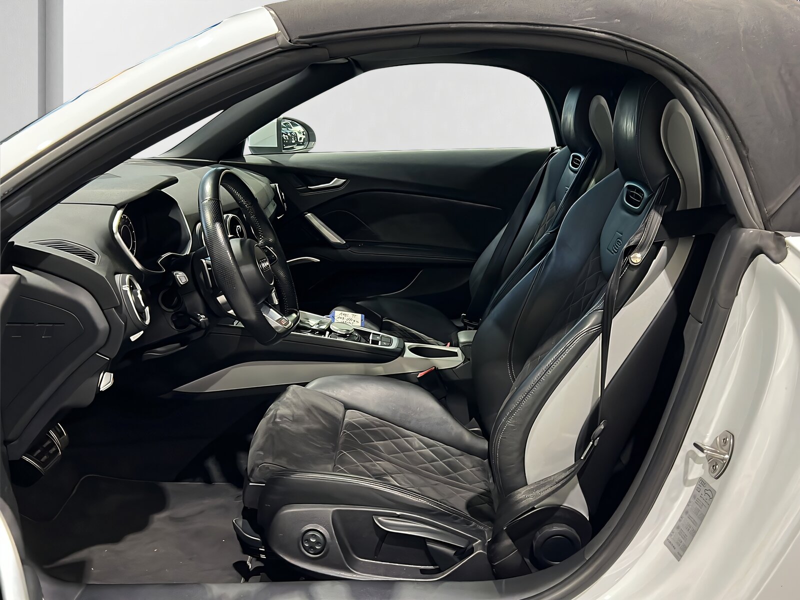 AUDI TT Roadster 2.0 TFSI qu**S-Line,Matrix,S-Sportsitze.Nackenh, Benzin, Occasion / Gebraucht, Automatik - 7