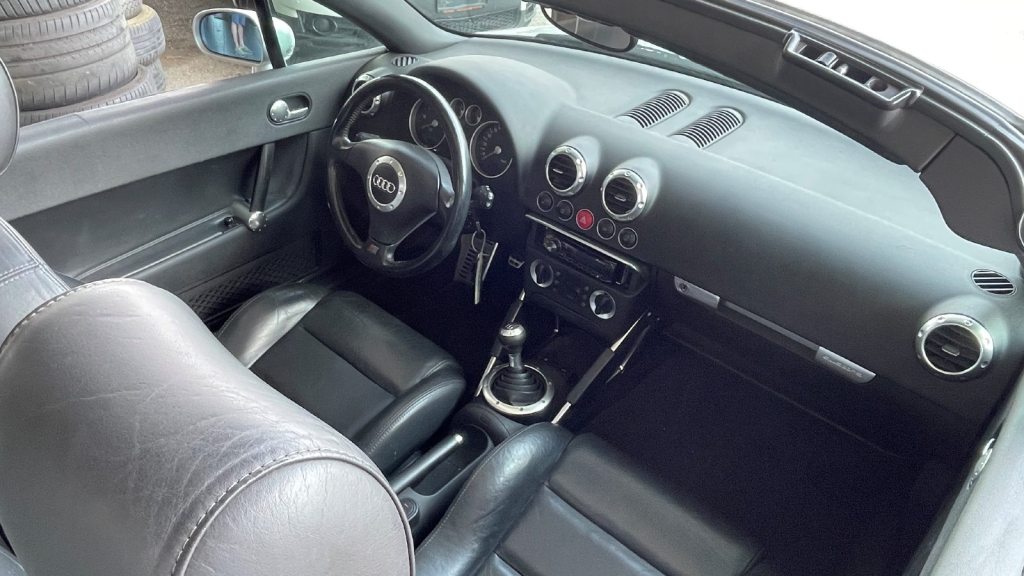 AUDI TT 1.8 20V Turbo 225 quattro ESP, Essence, Occasion / Utilisé, Manuelle - 4
