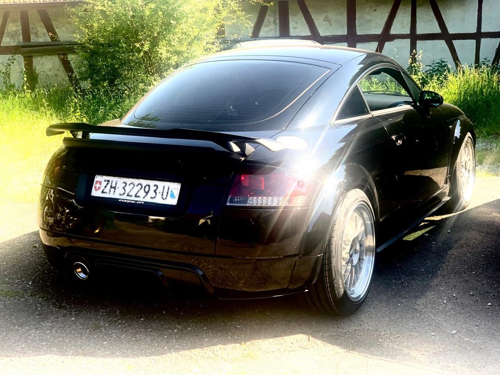 AUDI TT 1.8T, Essence, Occasion / Utilisé, Manuelle - 2