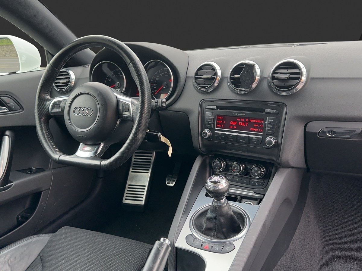 AUDI TT Coupé 2.0 TFSI, Petrol, Second hand / Used, Manual - 4