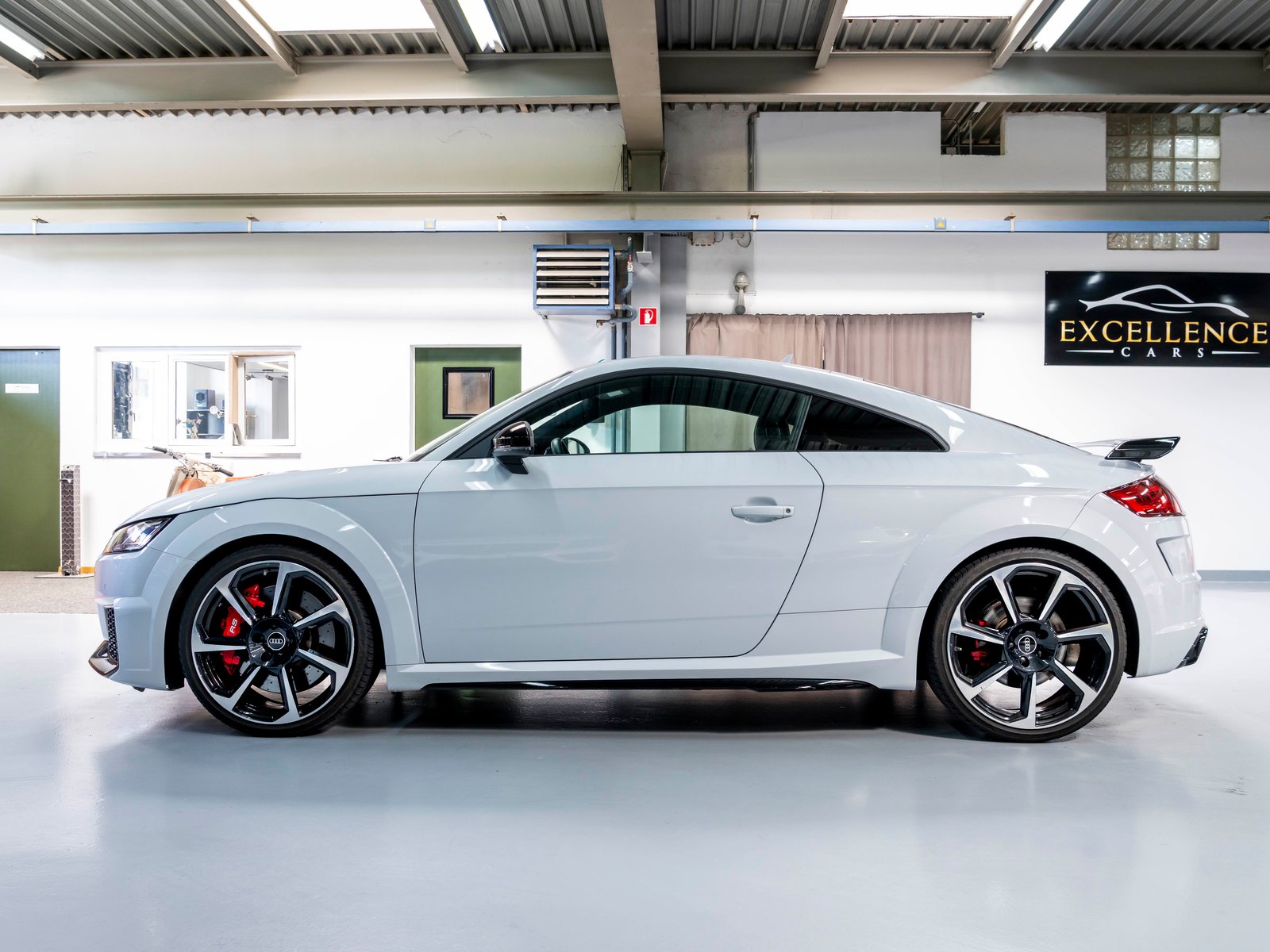 AUDI TT Coupé TT RS quattro S-tronic, Benzin, Occasion / Gebraucht, Automatik - 7