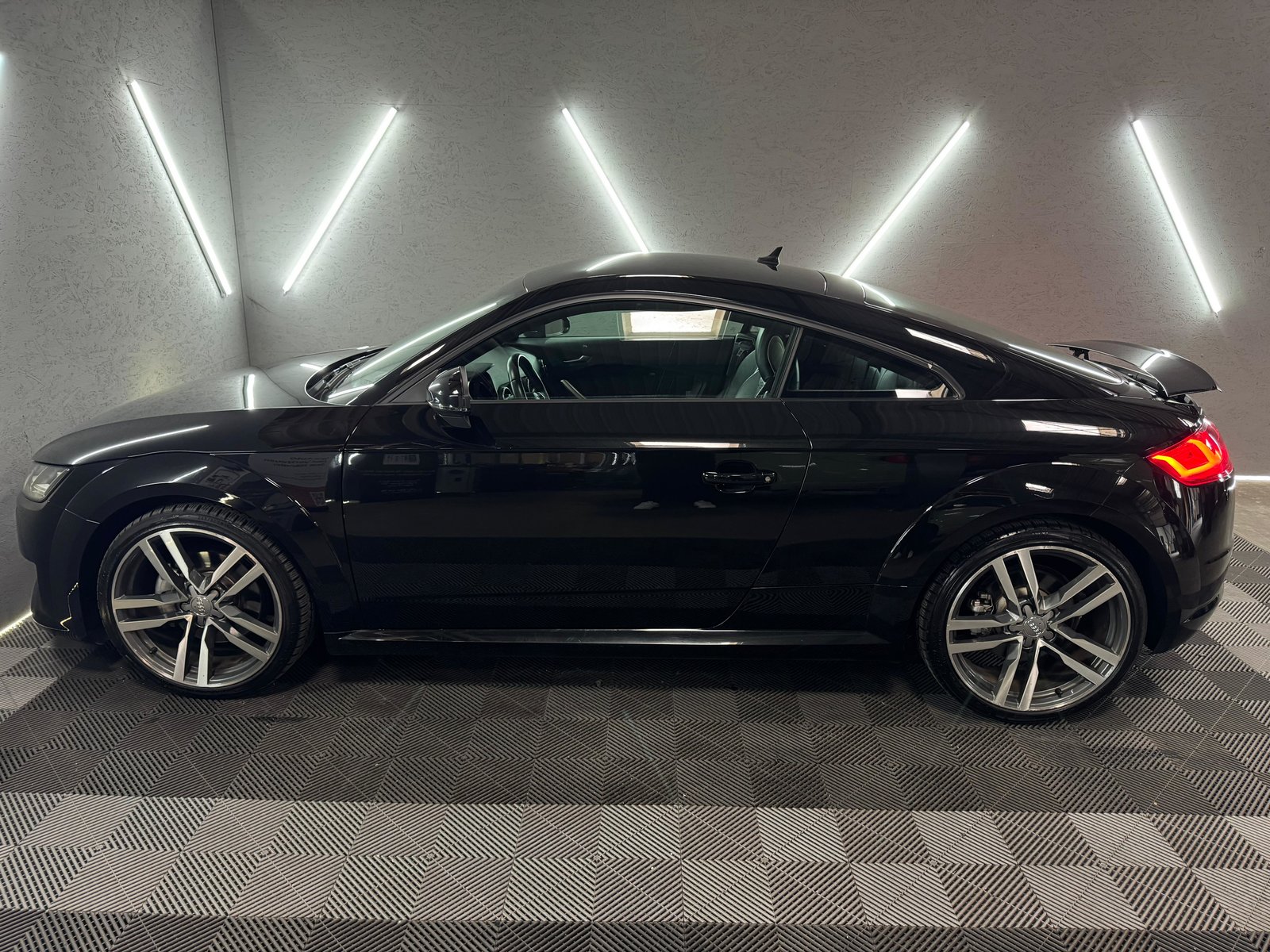 AUDI TT Coupé 2.0 TFSI quattro S-tronic, Benzin, Occasion / Gebraucht, Automatik - 5