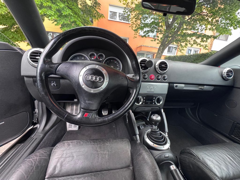 AUDI TT 1.8 20V Turbo 180