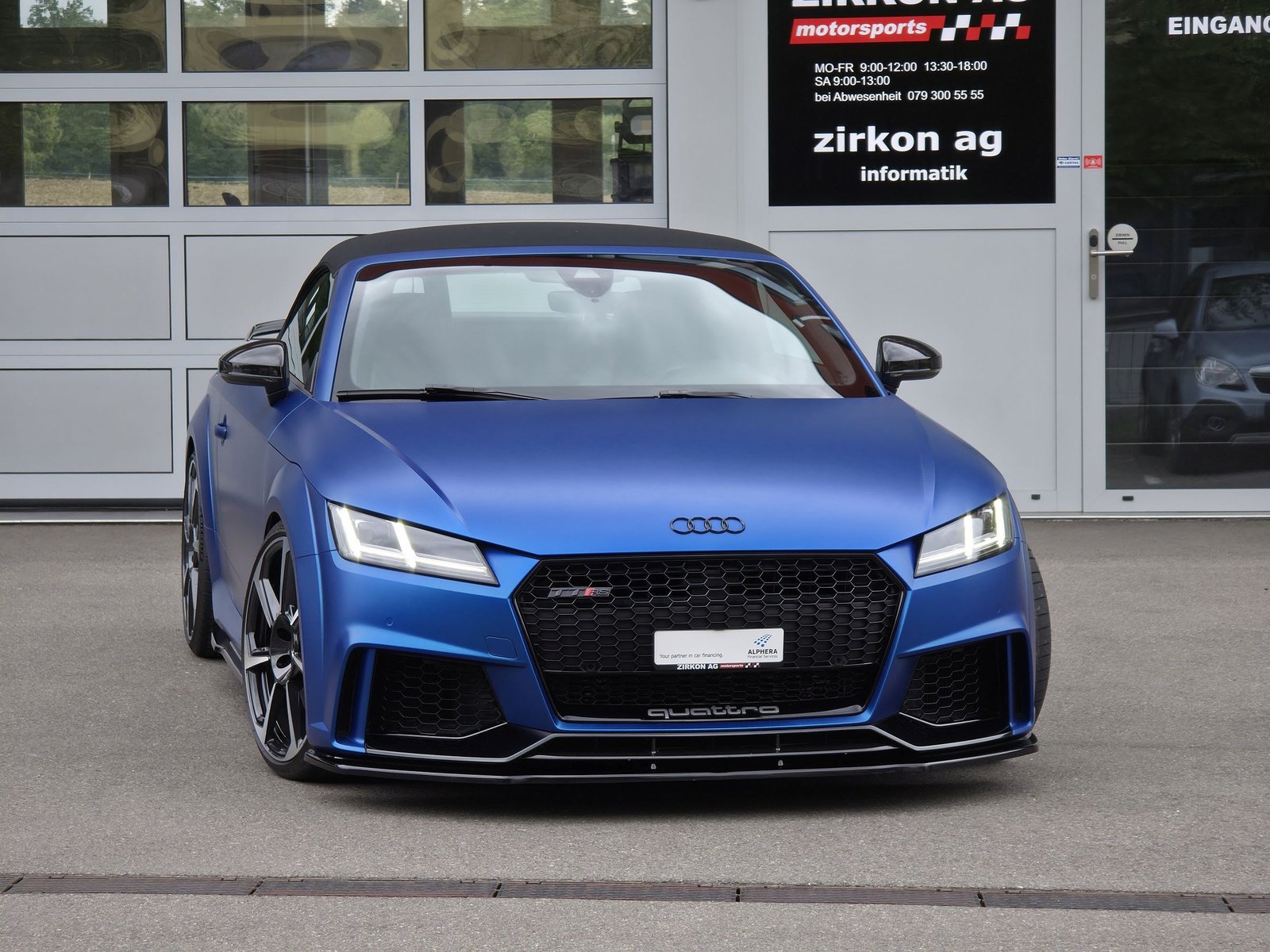 AUDI TT RS Roadster 2.5 TFSI quattro ohne OPF, Petrol, Second hand / Used, Automatic - 3