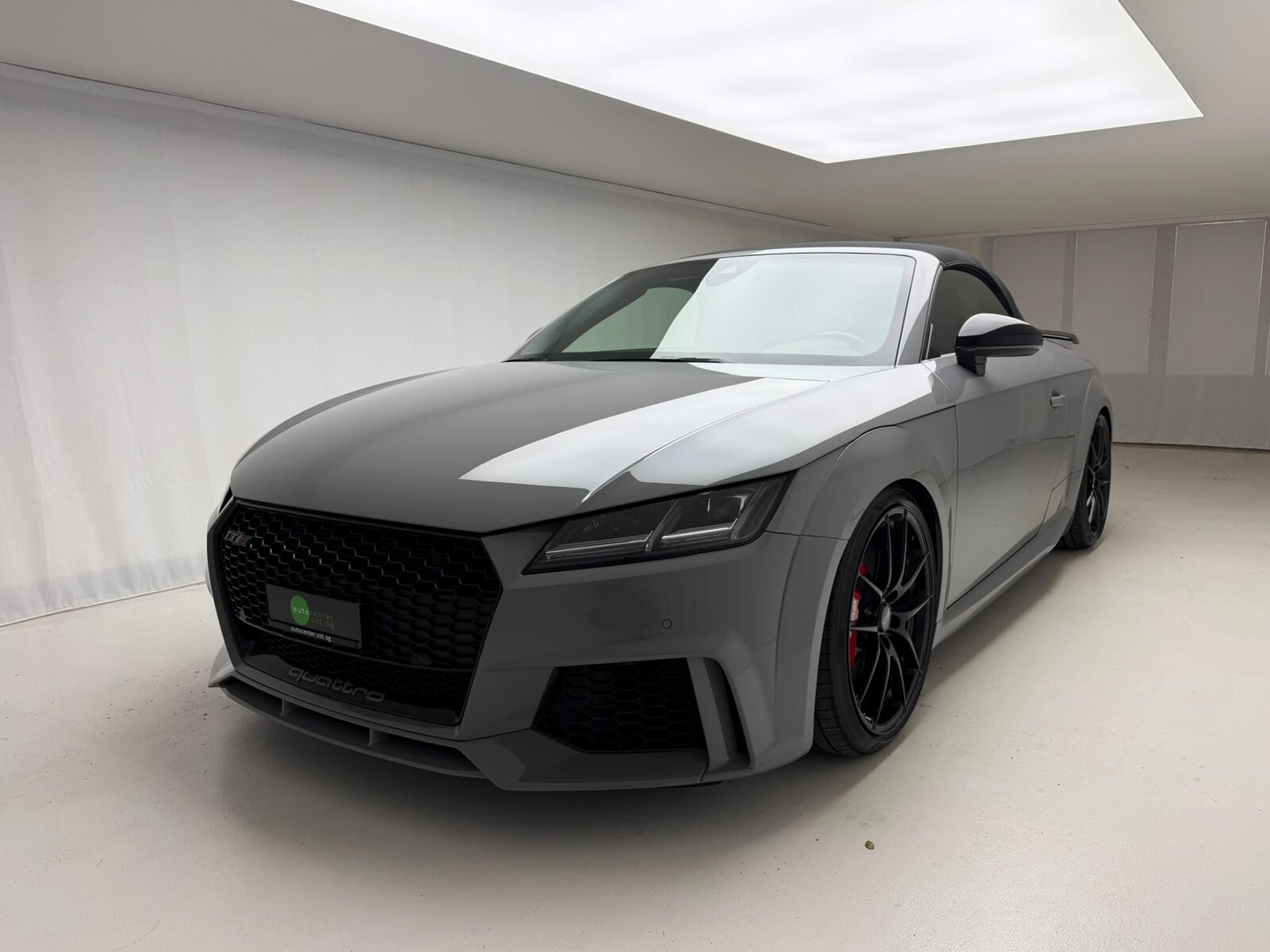 AUDI TT RS Roadster 2.5 TFSI quattro S-tronic, Benzin, Occasion / Gebraucht, Automatik - 2