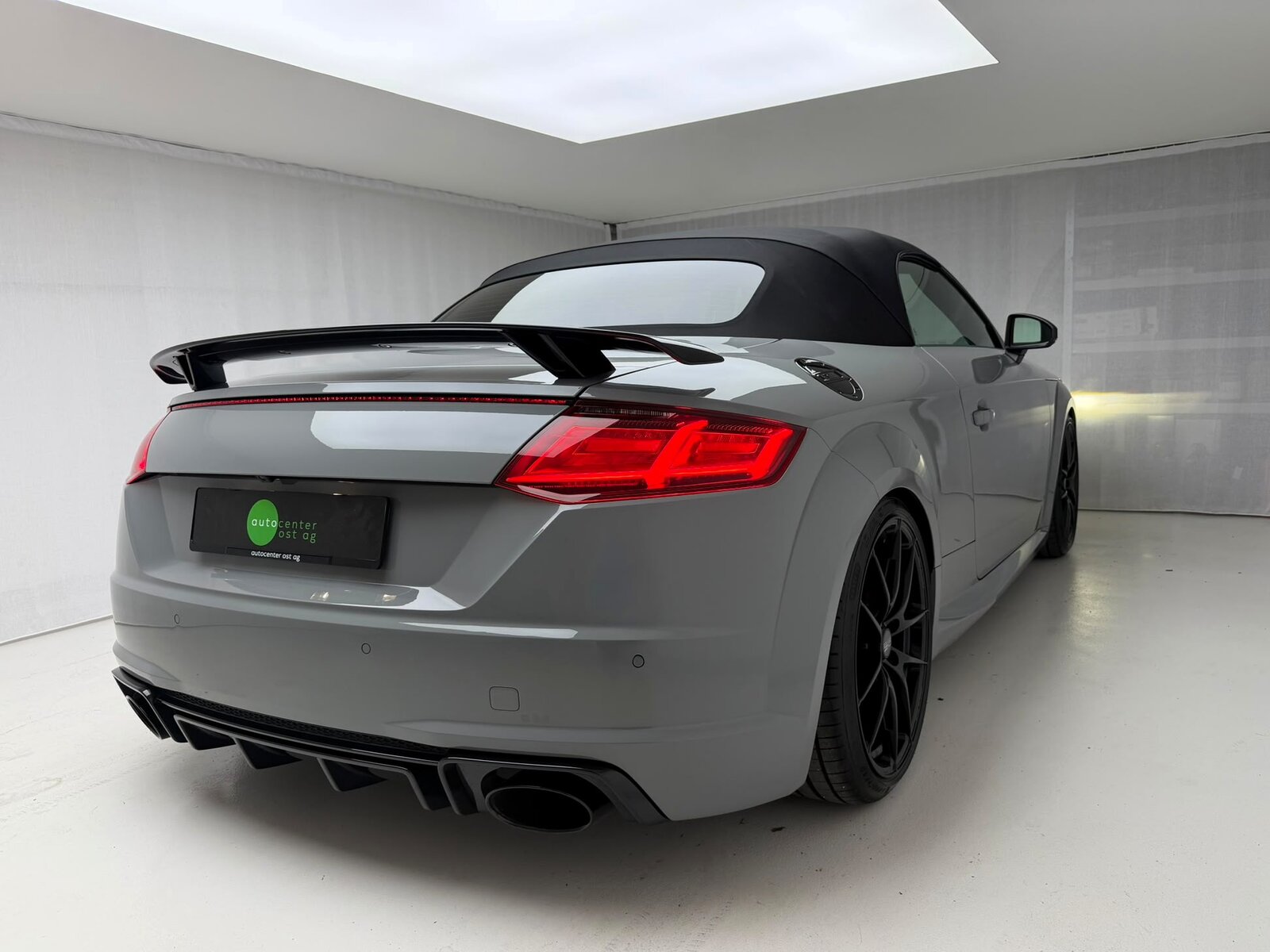AUDI TT RS Roadster 2.5 TFSI quattro S-tronic, Benzin, Occasion / Gebraucht, Automatik - 3