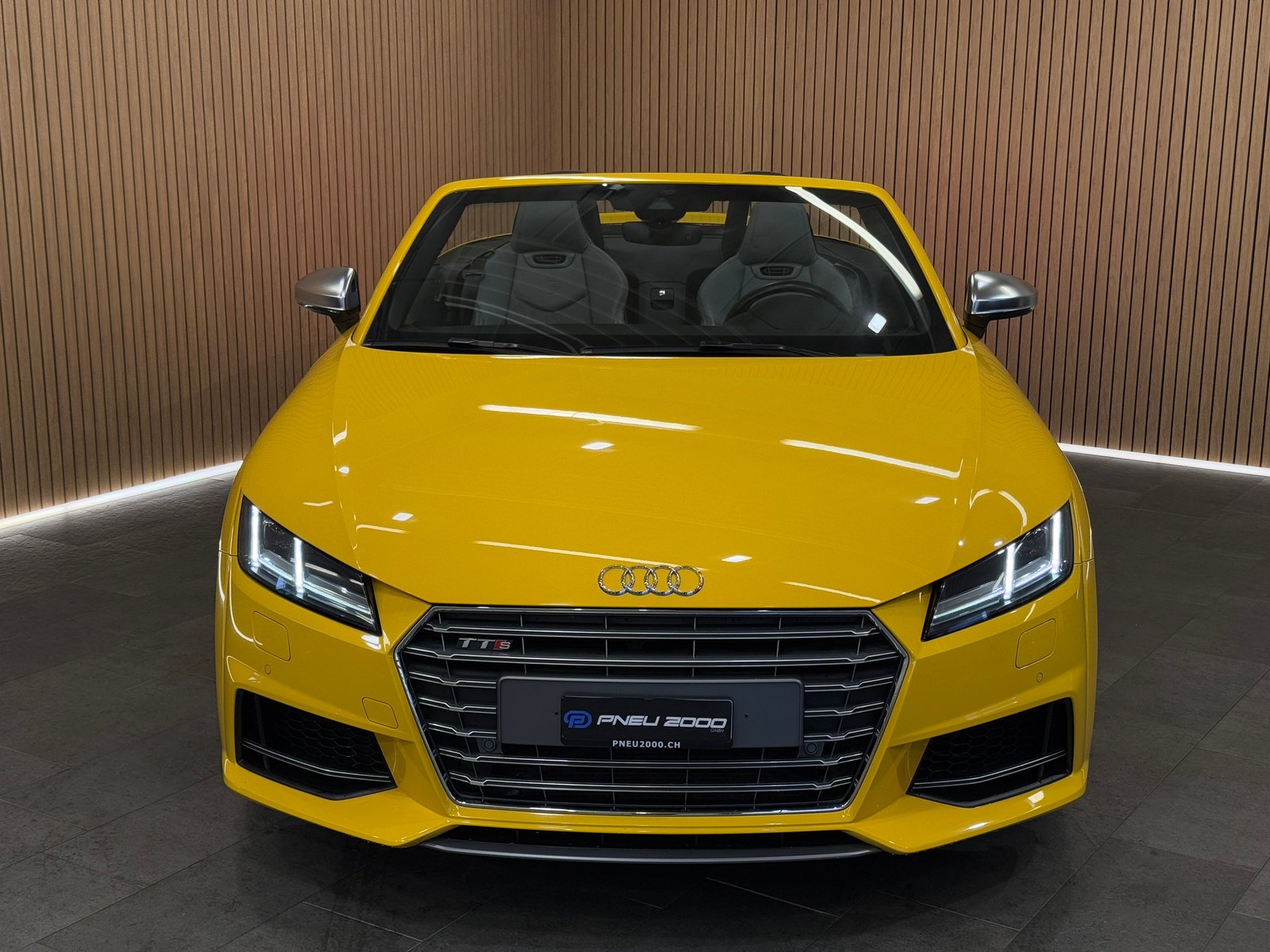 AUDI TTS Roadster 2.0 TFSI quattro S-tronic, Petrol, Second hand / Used, Automatic - 2