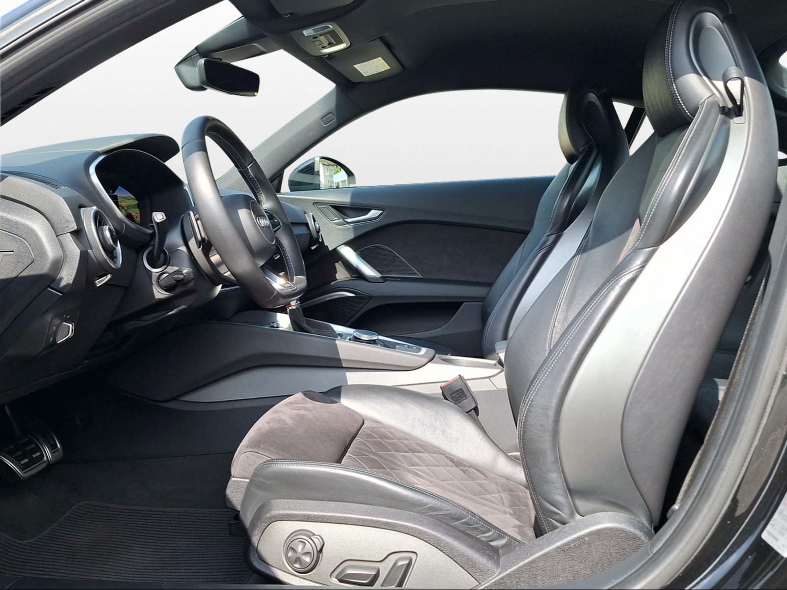 AUDI TTS Coupé, Petrol, Second hand / Used, Automatic - 7