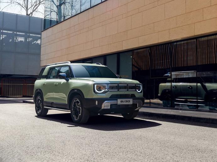 BAIC BJ30e 1.5 HEV 4WD, Mild-Hybrid Benzin/Elektro, Neuwagen, Automatik