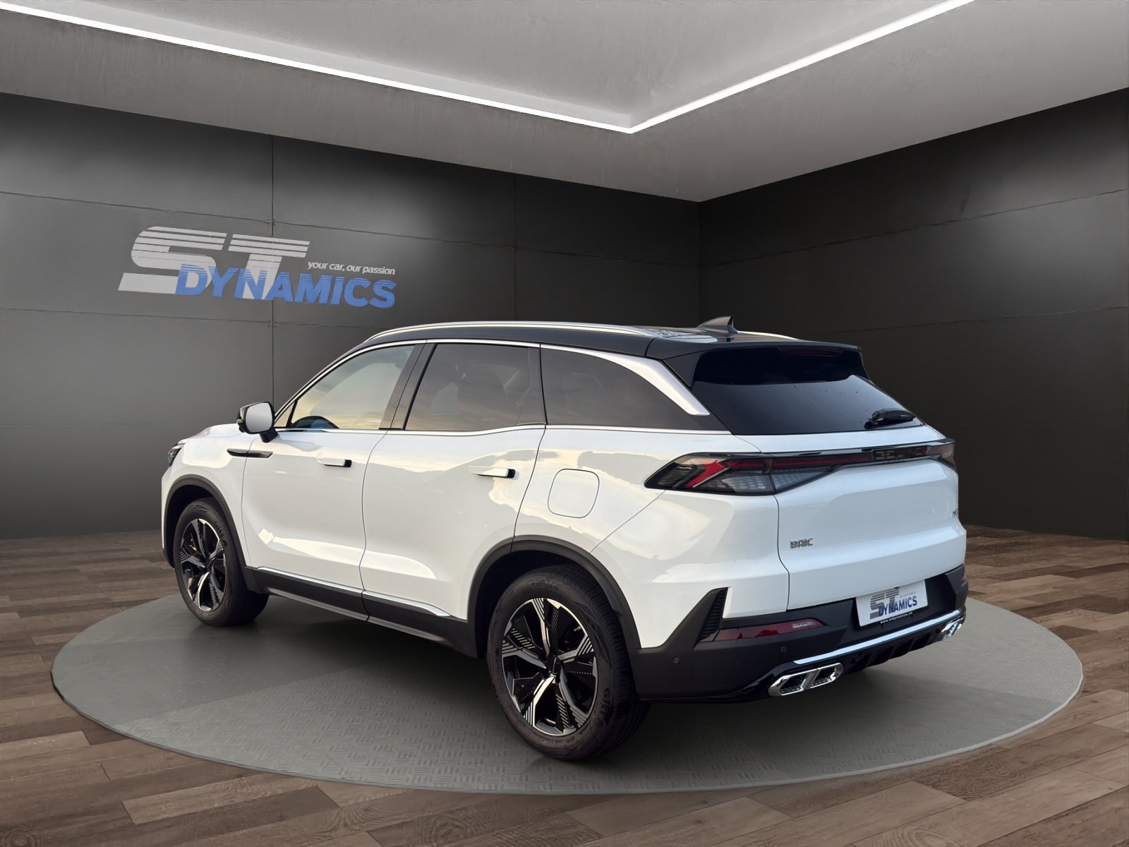BAIC X7 Premium, Petrol, New car, Automatic - 4