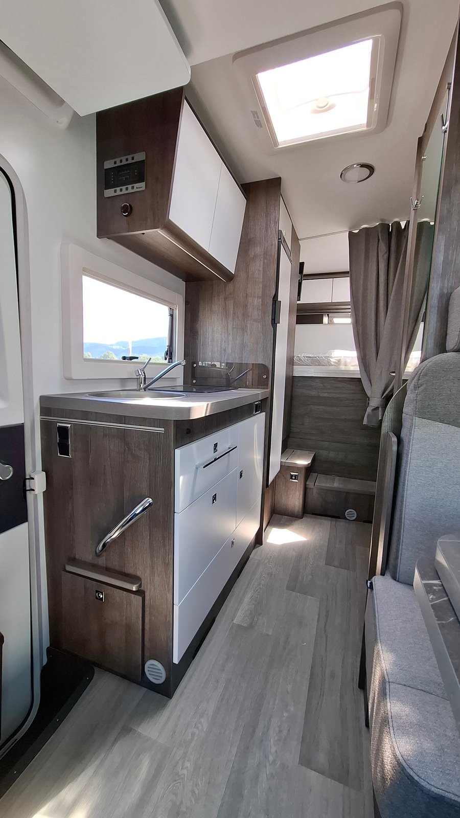 BENIMAR Tessoro 440 concept UP, Diesel, Voiture nouvelle, Manuelle - 5