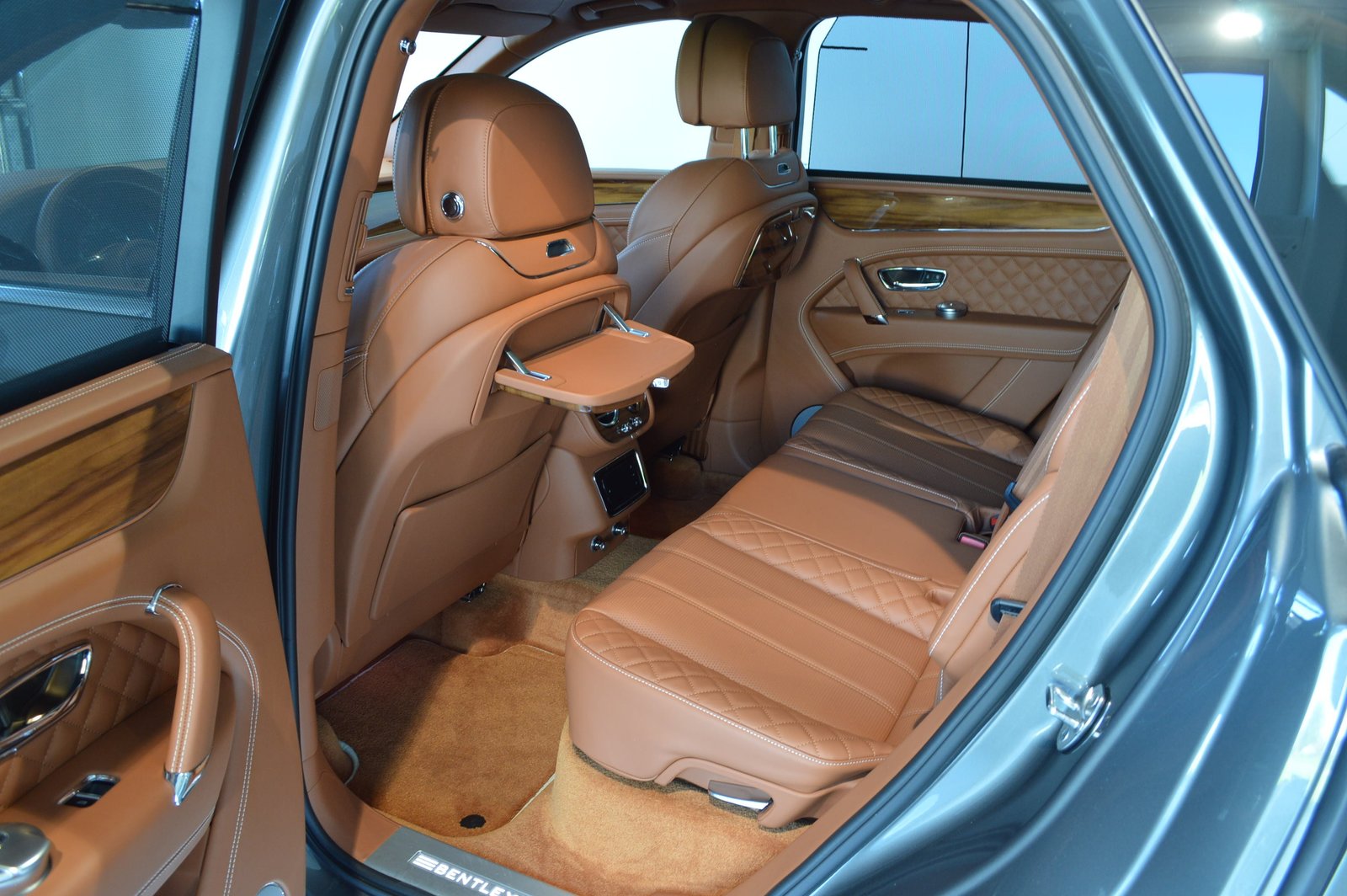 BENTLEY Bentayga V8, Essence, Occasion / Utilisé, Automatique - 7