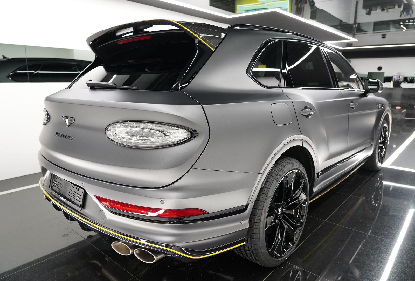 BENTLEY Bentayga V8 Speed MY26, Plug-in-Hybrid Petrol/Electric, New car, Automatic - 4