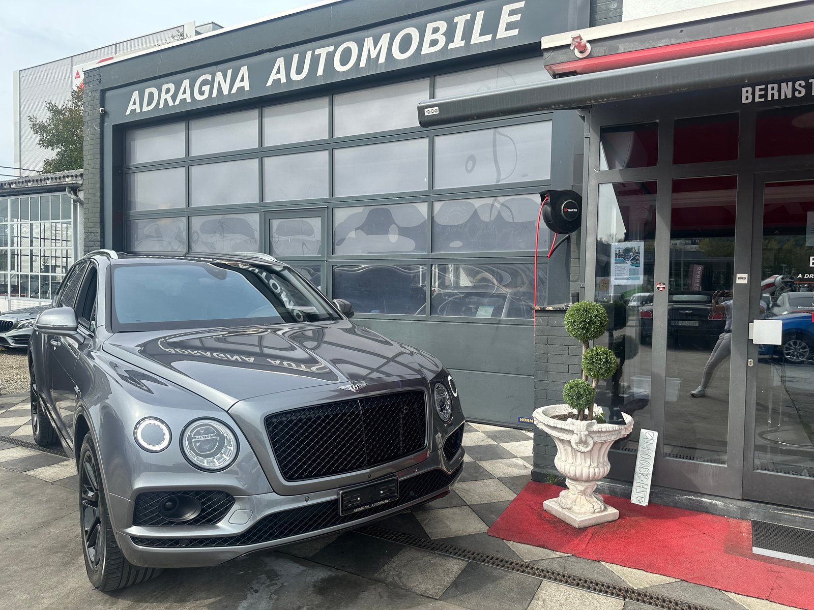 BENTLEY Bentayga V8, Benzin, Occasion / Gebraucht, Automatik - 5
