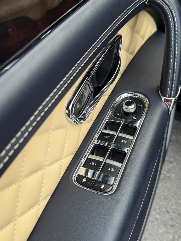 BENTLEY Bentayga 4.0 V8, Essence, Occasion / Utilisé, Automatique - 6