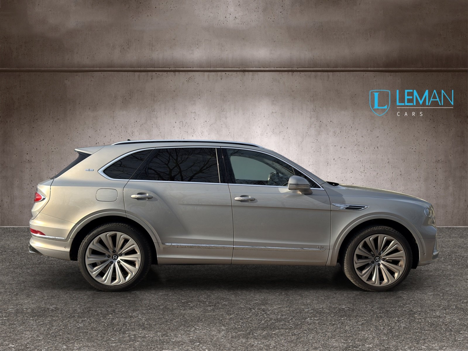 BENTLEY Bentayga V8, Benzin, Occasion / Gebraucht, Automatik - 4