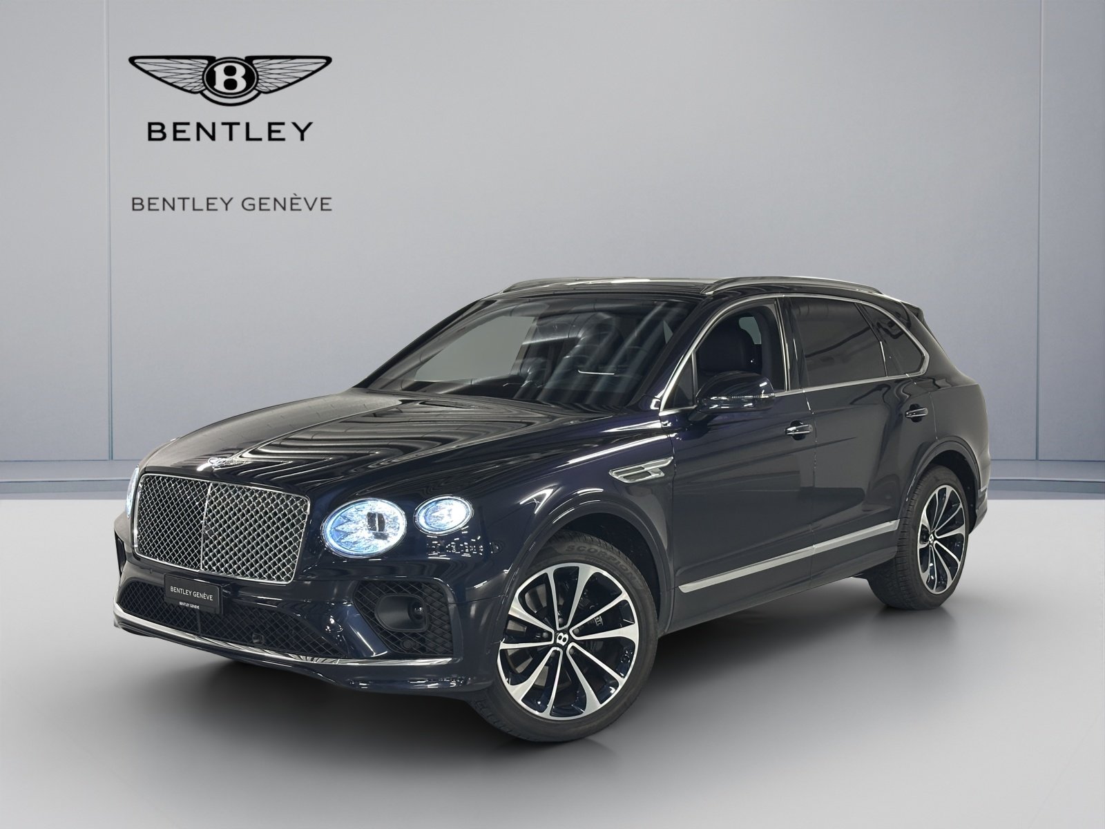 BENTLEY Bentayga V8