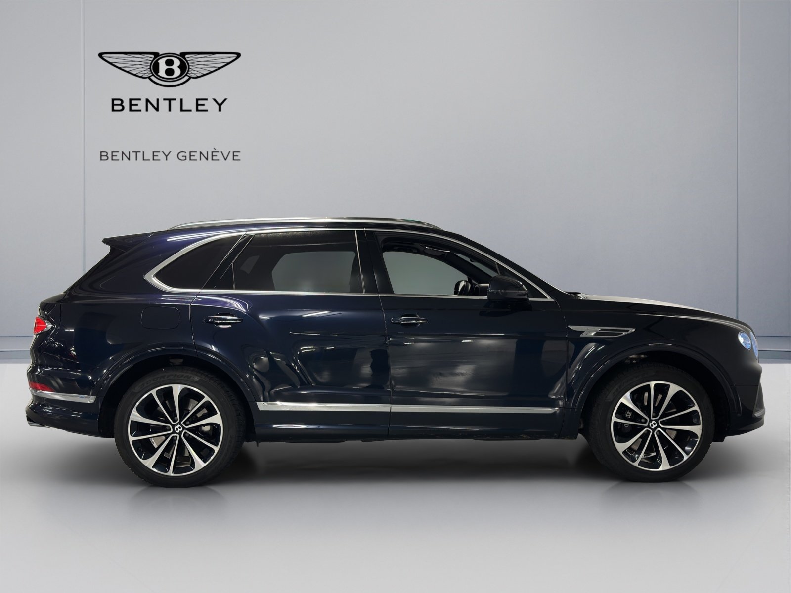 BENTLEY Bentayga V8, Essence, Occasion / Utilisé, Automatique - 7