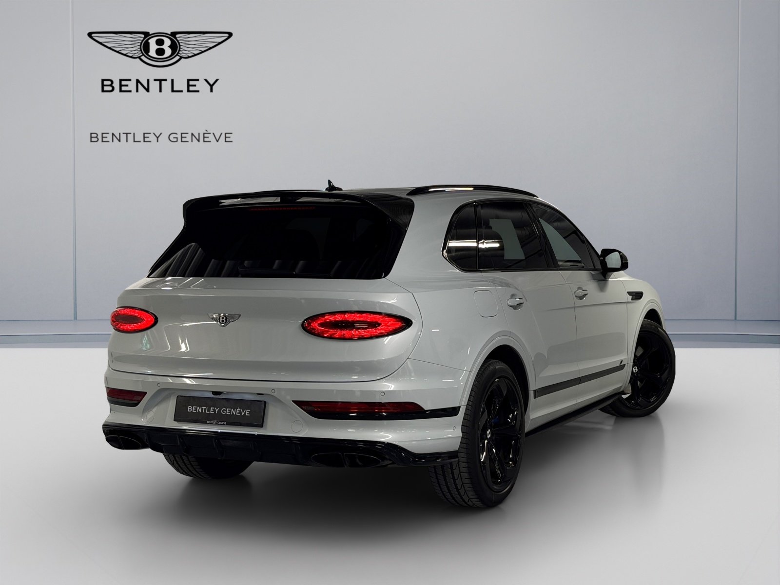 BENTLEY Bentayga S, Petrol, Second hand / Used, Automatic - 6