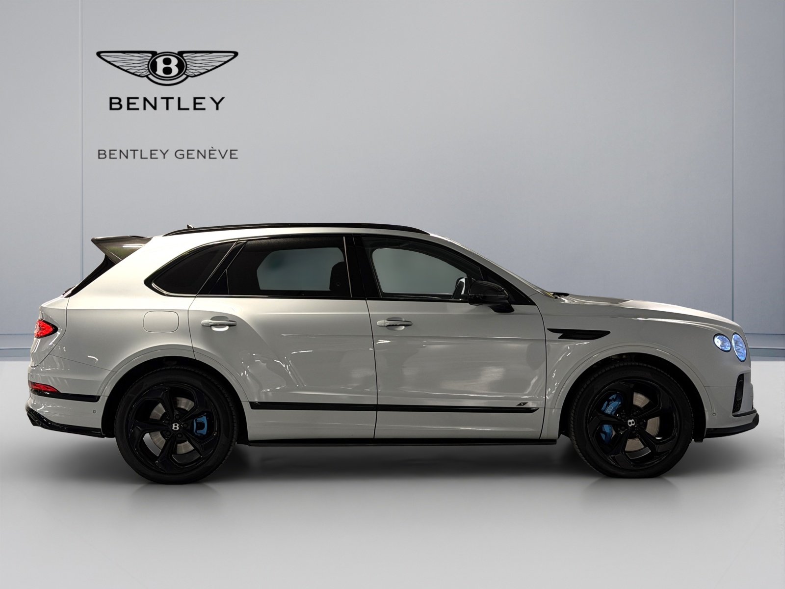 BENTLEY Bentayga S, Petrol, Second hand / Used, Automatic - 7