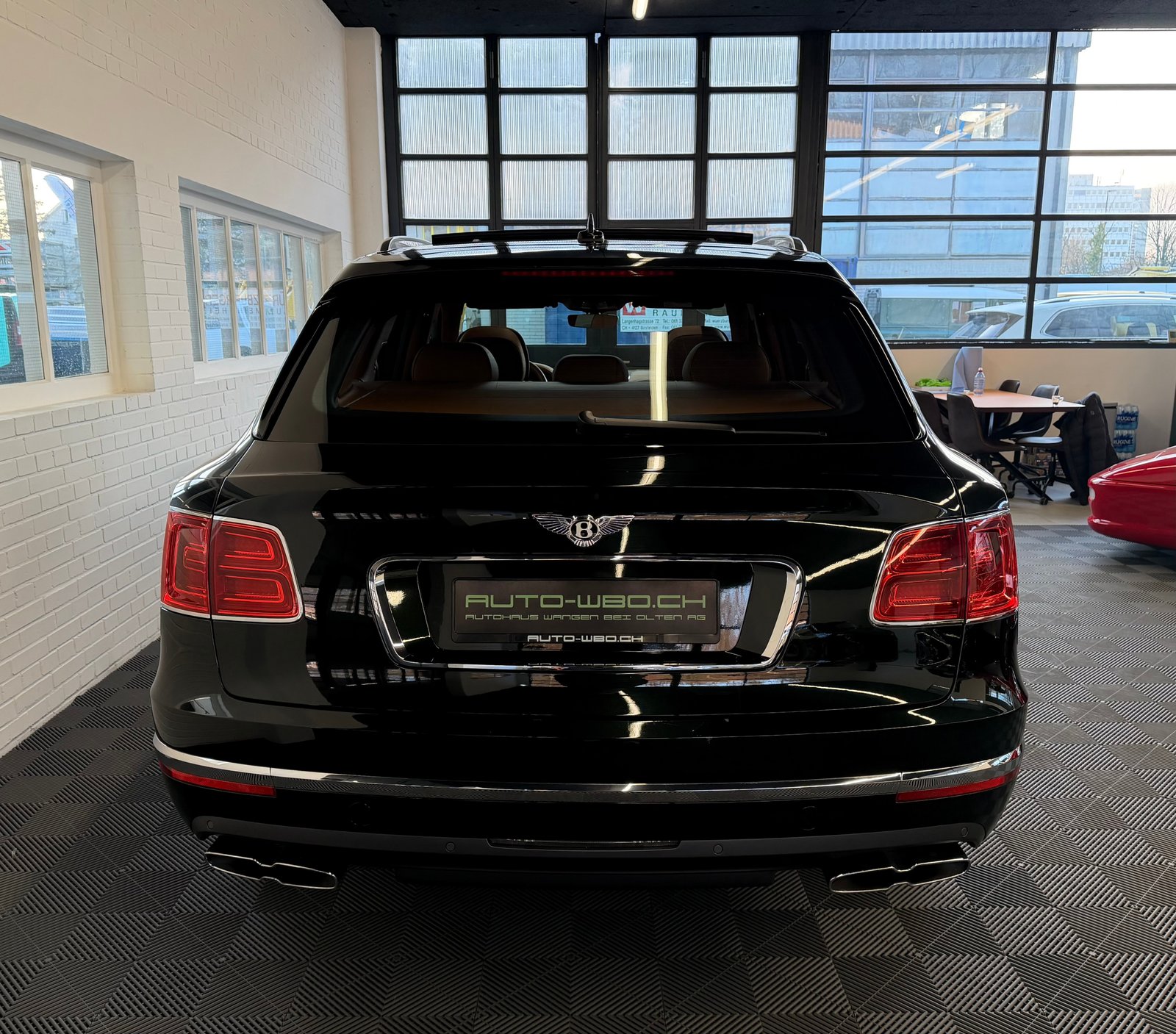 BENTLEY Bentayga 435 PS V8 Diesel 4X4 * GREEN / GRÜN *, Diesel, Occasioni / Usate, Automatico - 4