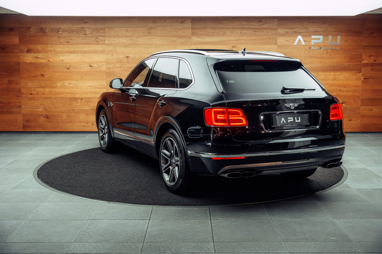 BENTLEY Bentayga V8 Mulliner, Benzin, Occasion / Gebraucht, Automatik - 3