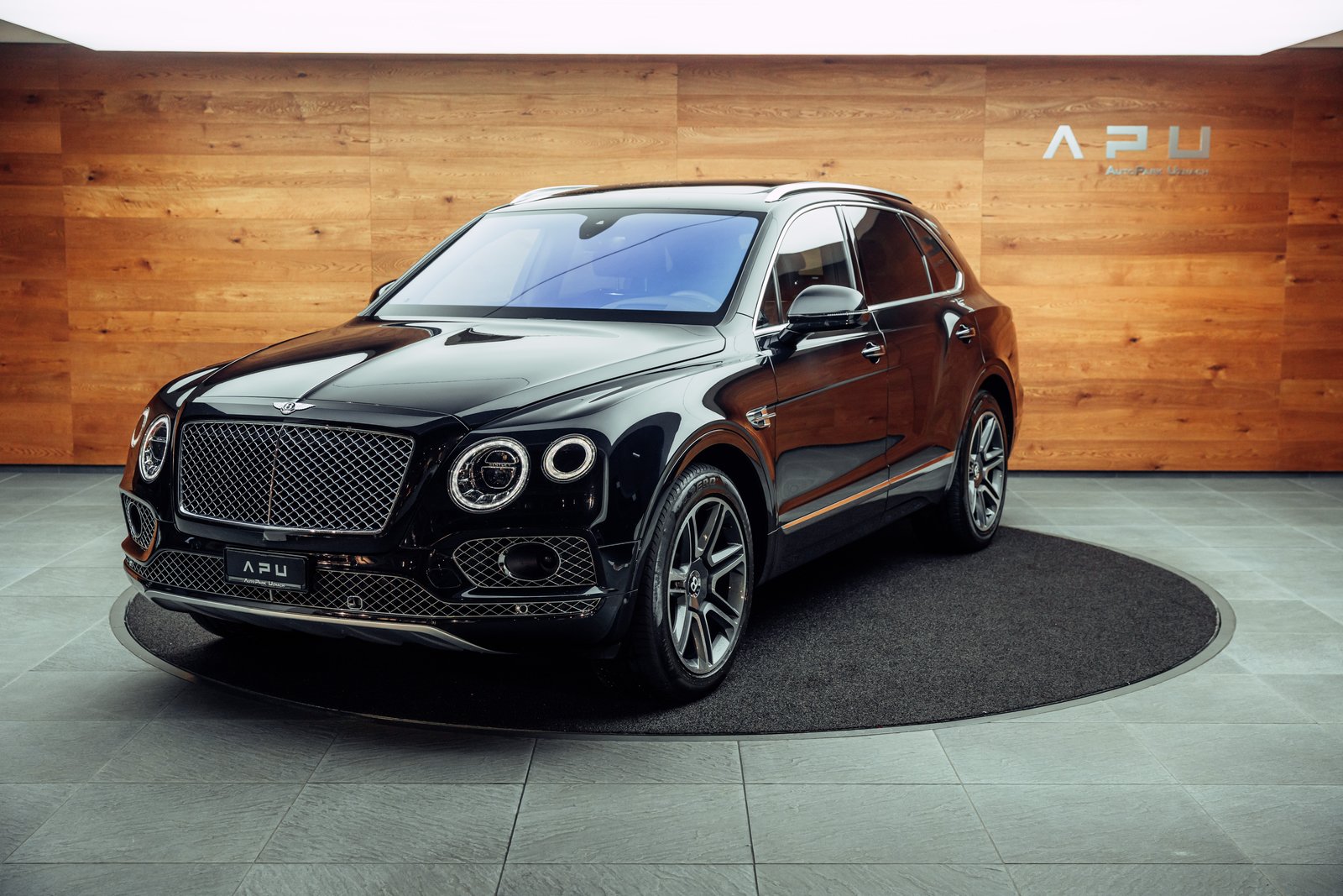 BENTLEY Bentayga V8 Mulliner, Benzin, Occasion / Gebraucht, Automatik - 4