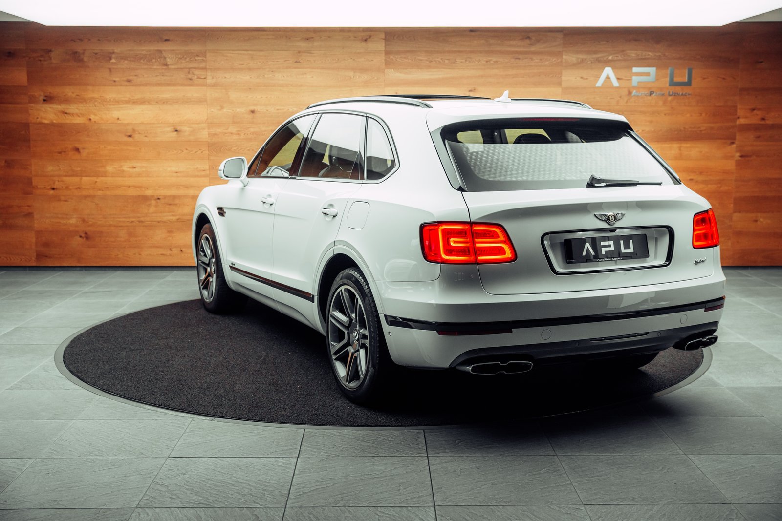 BENTLEY Bentayga V6 Hybrid, Plug-in-Hybrid Petrol/Electric, Second hand / Used, Automatic - 3
