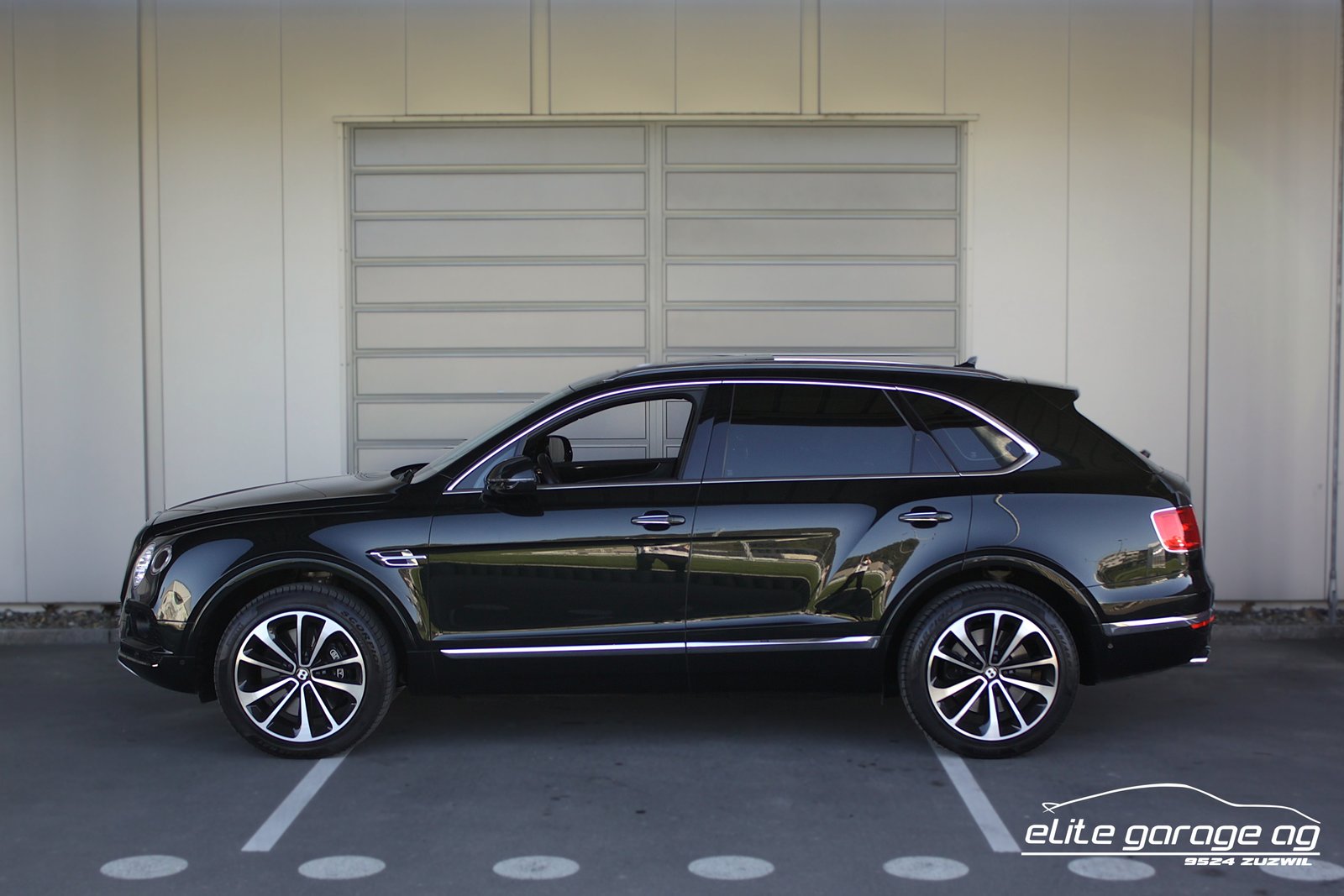 BENTLEY Bentayga V8 TRAUMFARBKOMBINATION, Benzina, Occasioni / Usate, Automatico - 2
