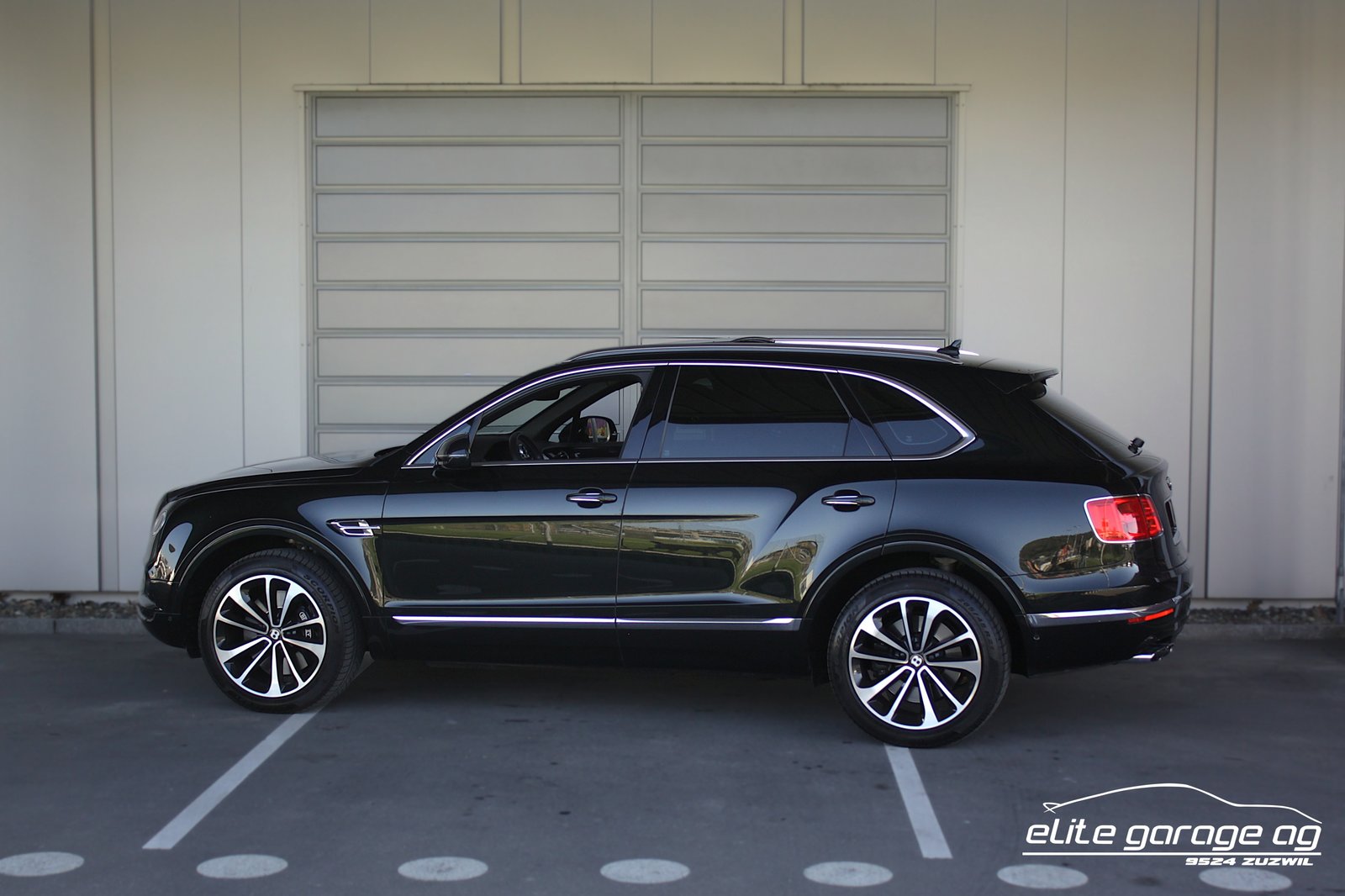 BENTLEY Bentayga V8 TRAUMFARBKOMBINATION, Benzina, Occasioni / Usate, Automatico - 3