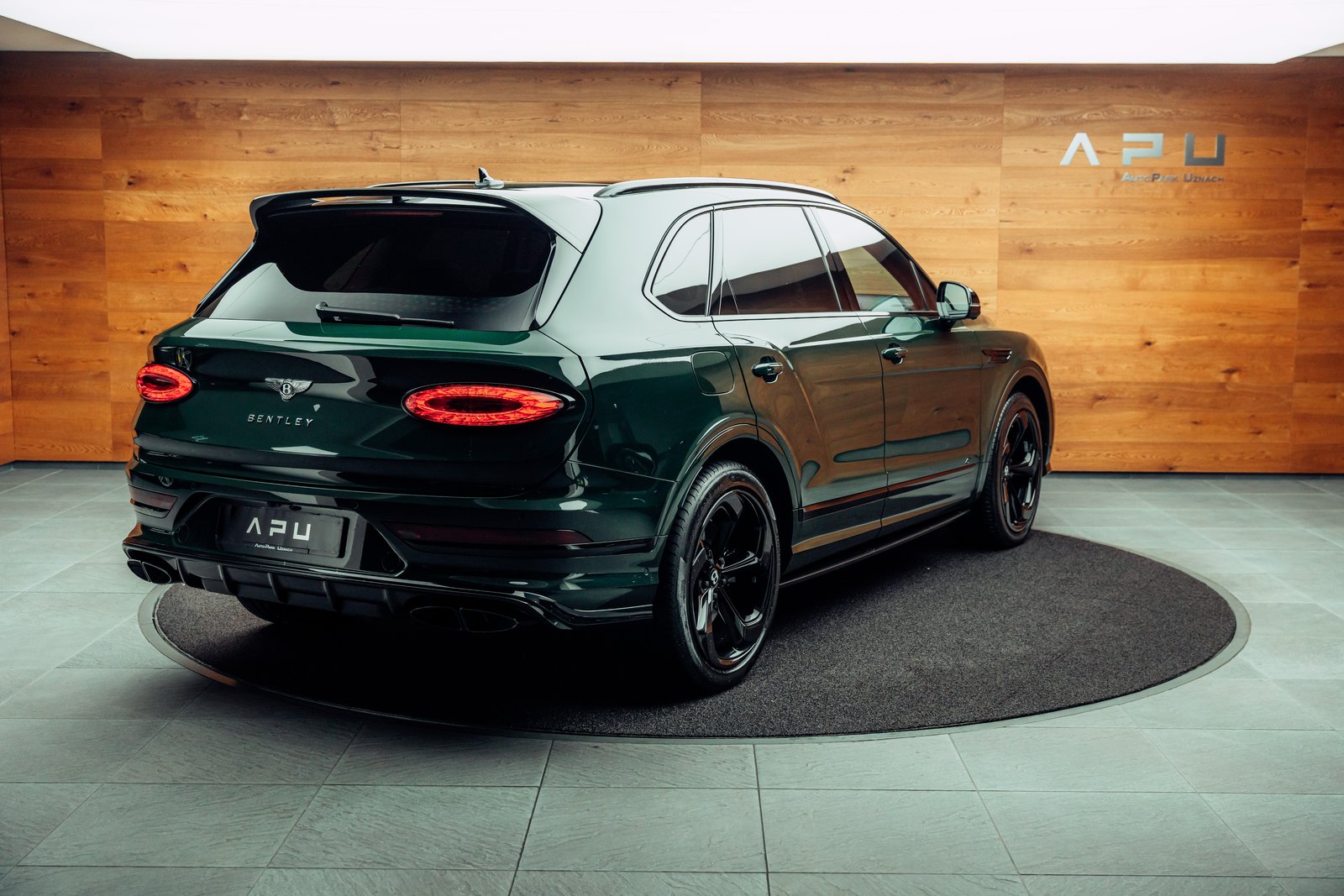 BENTLEY Bentayga S, Petrol, Second hand / Used, Automatic - 2