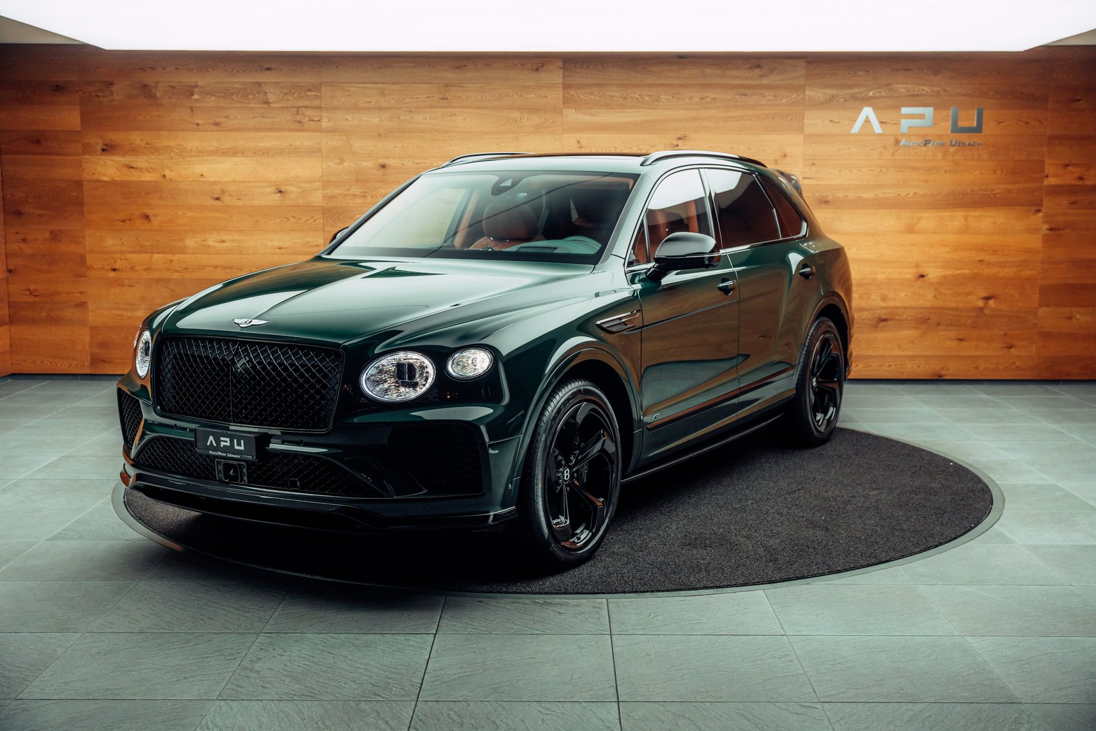 BENTLEY Bentayga S, Petrol, Second hand / Used, Automatic - 4