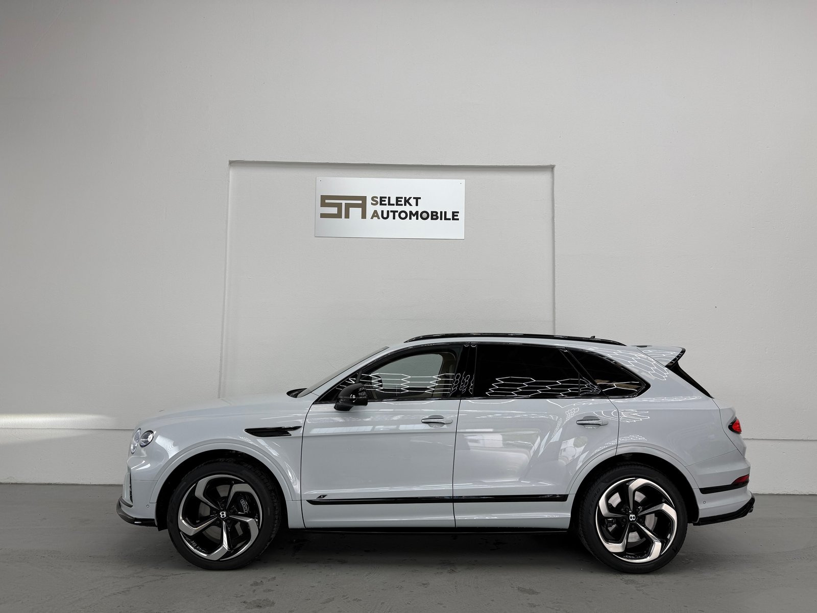 BENTLEY Bentayga S Bentley Garantie, Petrol, Second hand / Used, Automatic - 4
