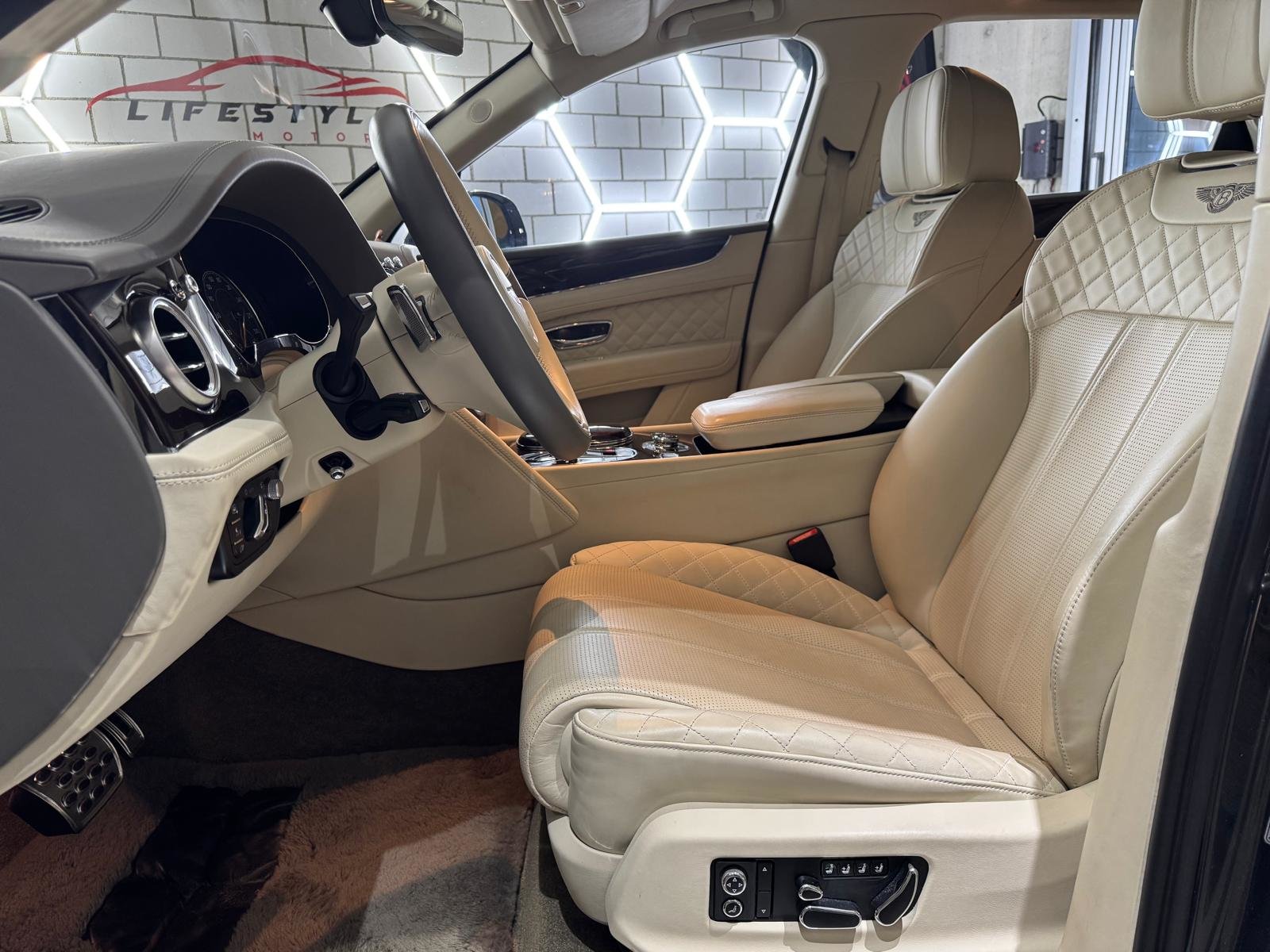 BENTLEY Bentayga W12, Benzin, Occasion / Gebraucht, Automatik - 5