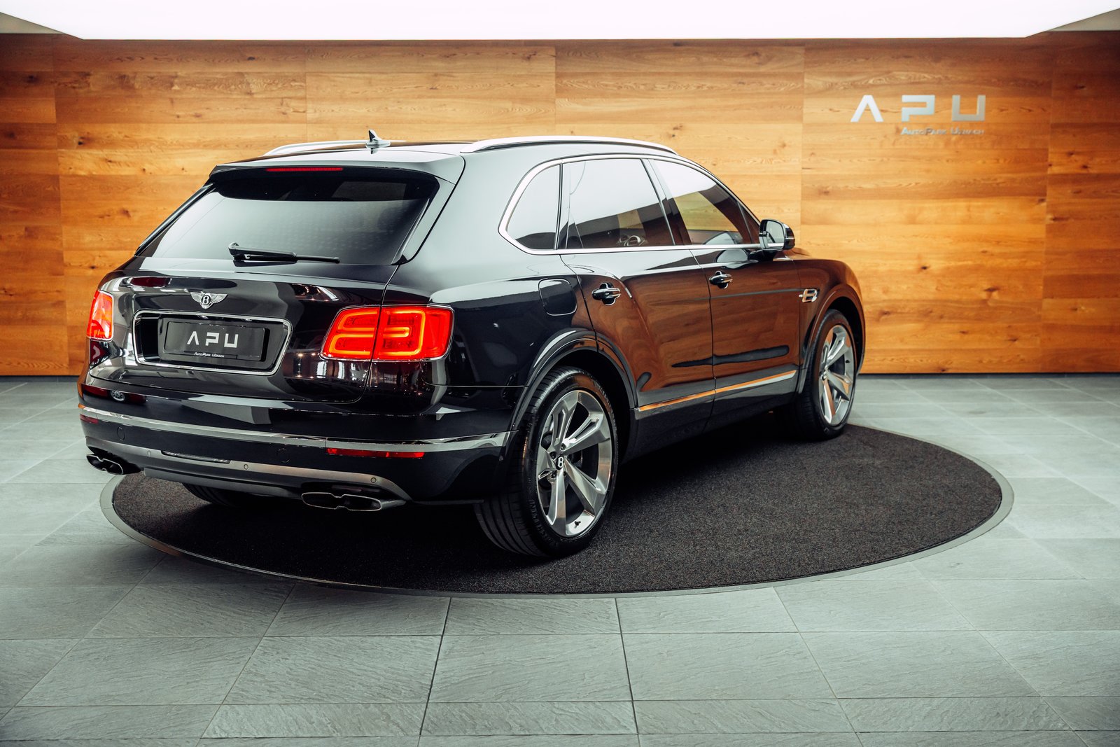 BENTLEY Bentayga V8 Mulliner, Essence, Occasion / Utilisé, Automatique - 2